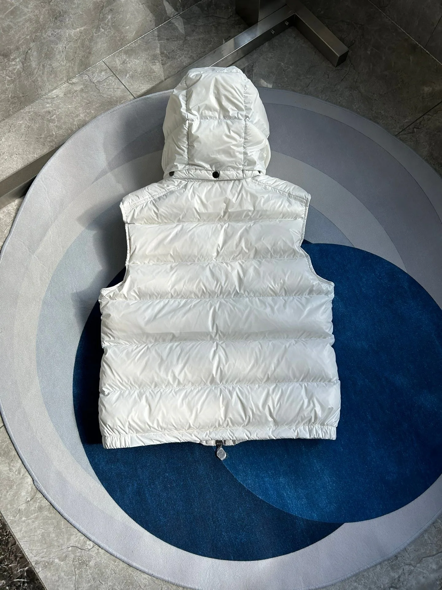 Women's Vests MONCLER 17942205