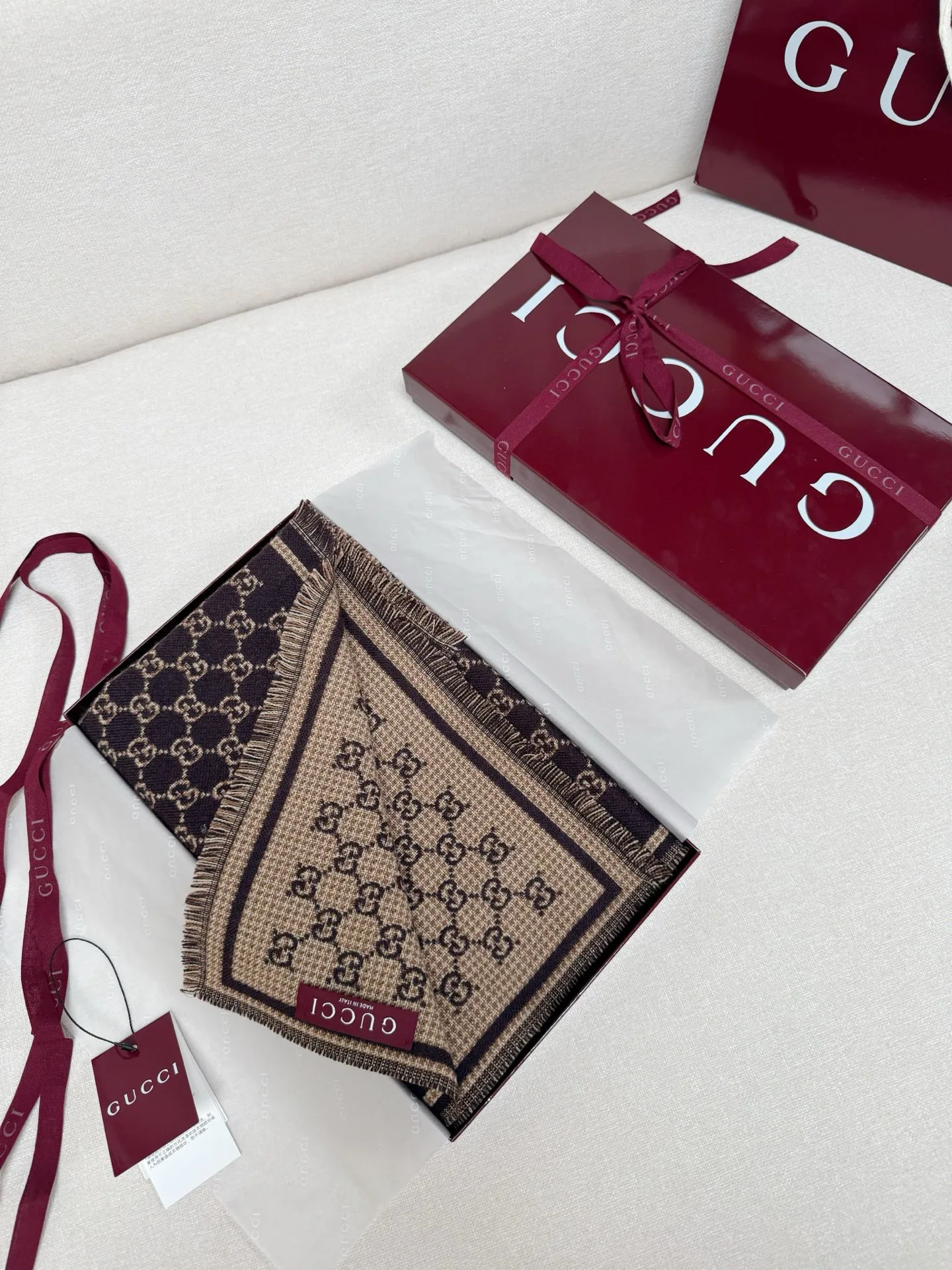 Scarves GUCCI 17992032