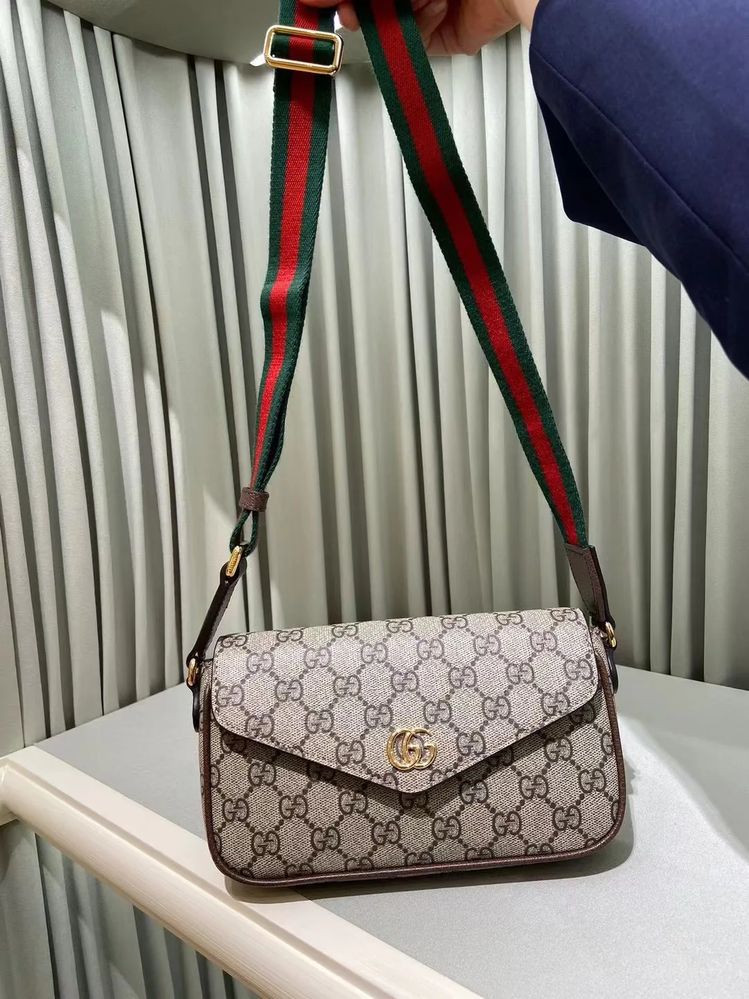 Women's Classic Handbags GUCCI 17367015