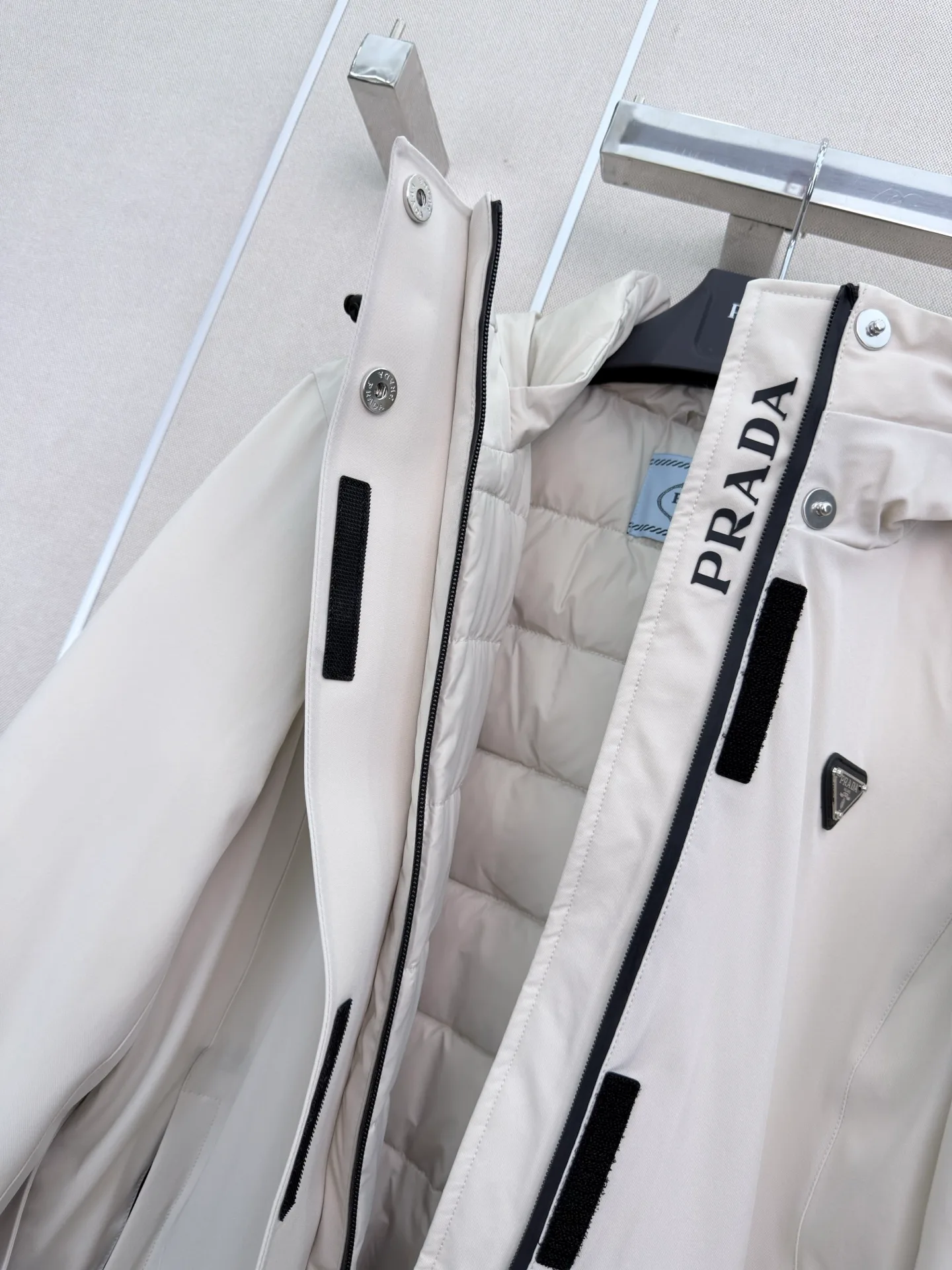 Women's Jackets And Down Jackets PRADA 18023487