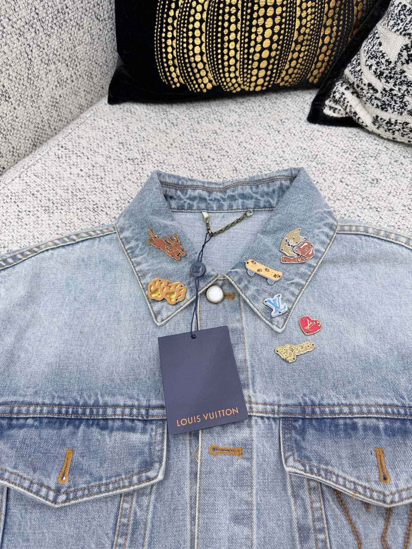 Men's Jackets And Down Jackets LOUIS VUITTON 18243976