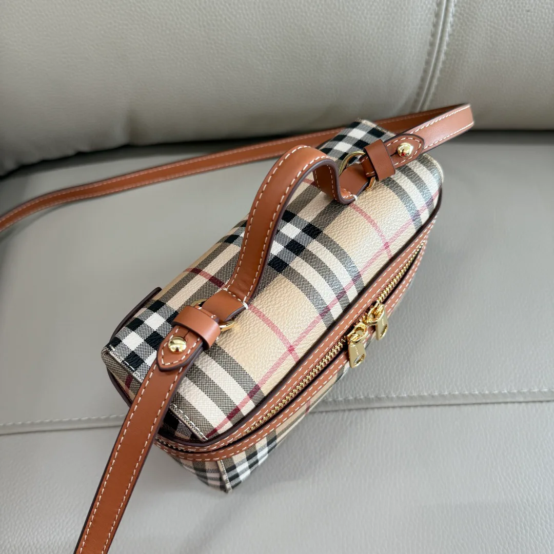 Women's Classic Handbags BURBERRY 18362275