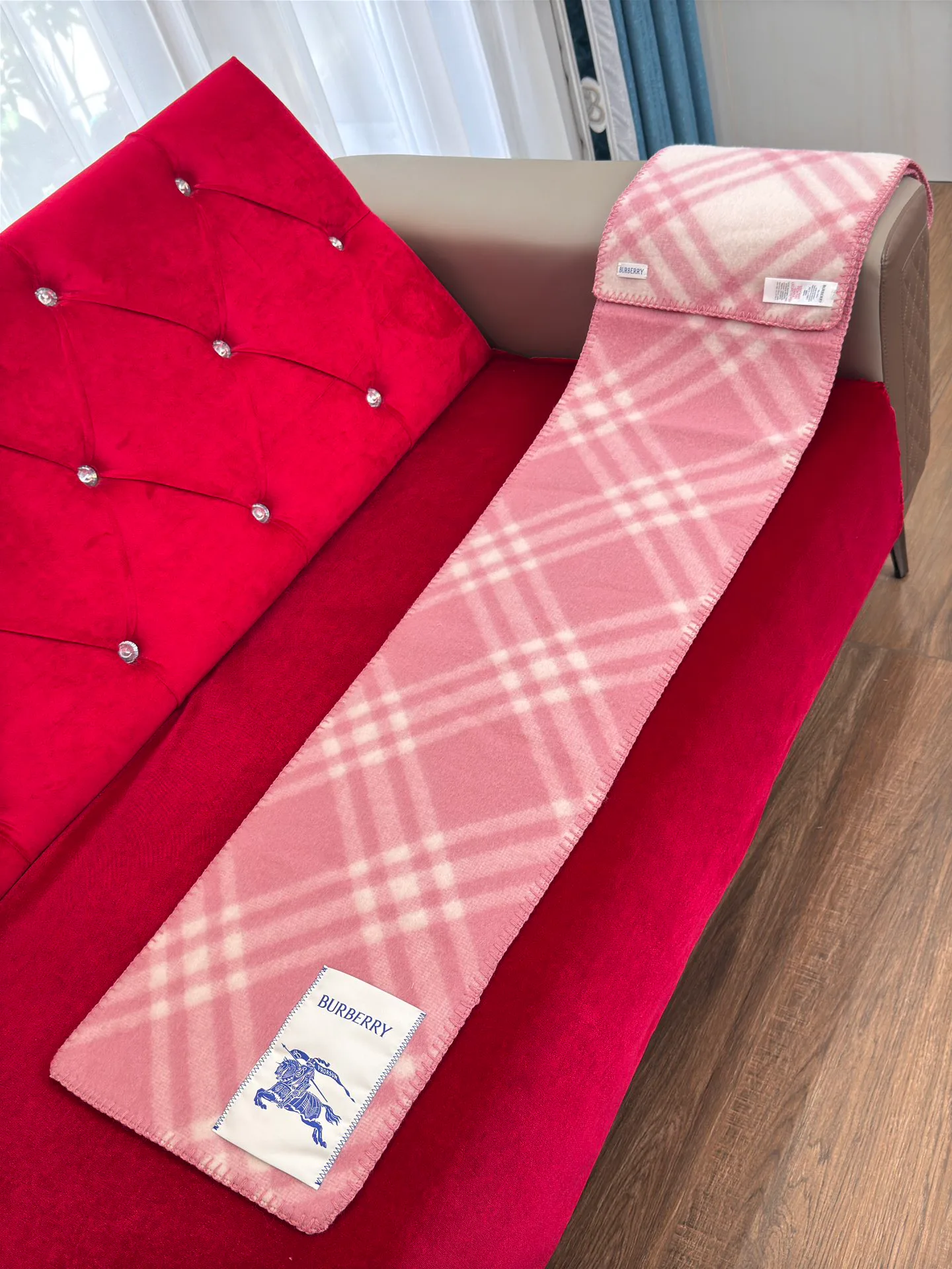 Scarves BURBERRY 18287464