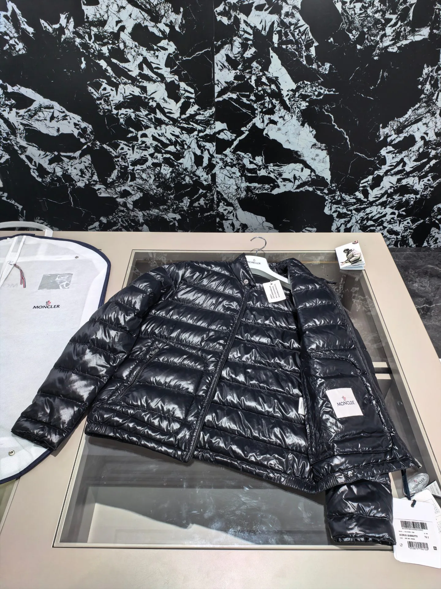 Куртки И Пуховики Мужские Moncler 18683760