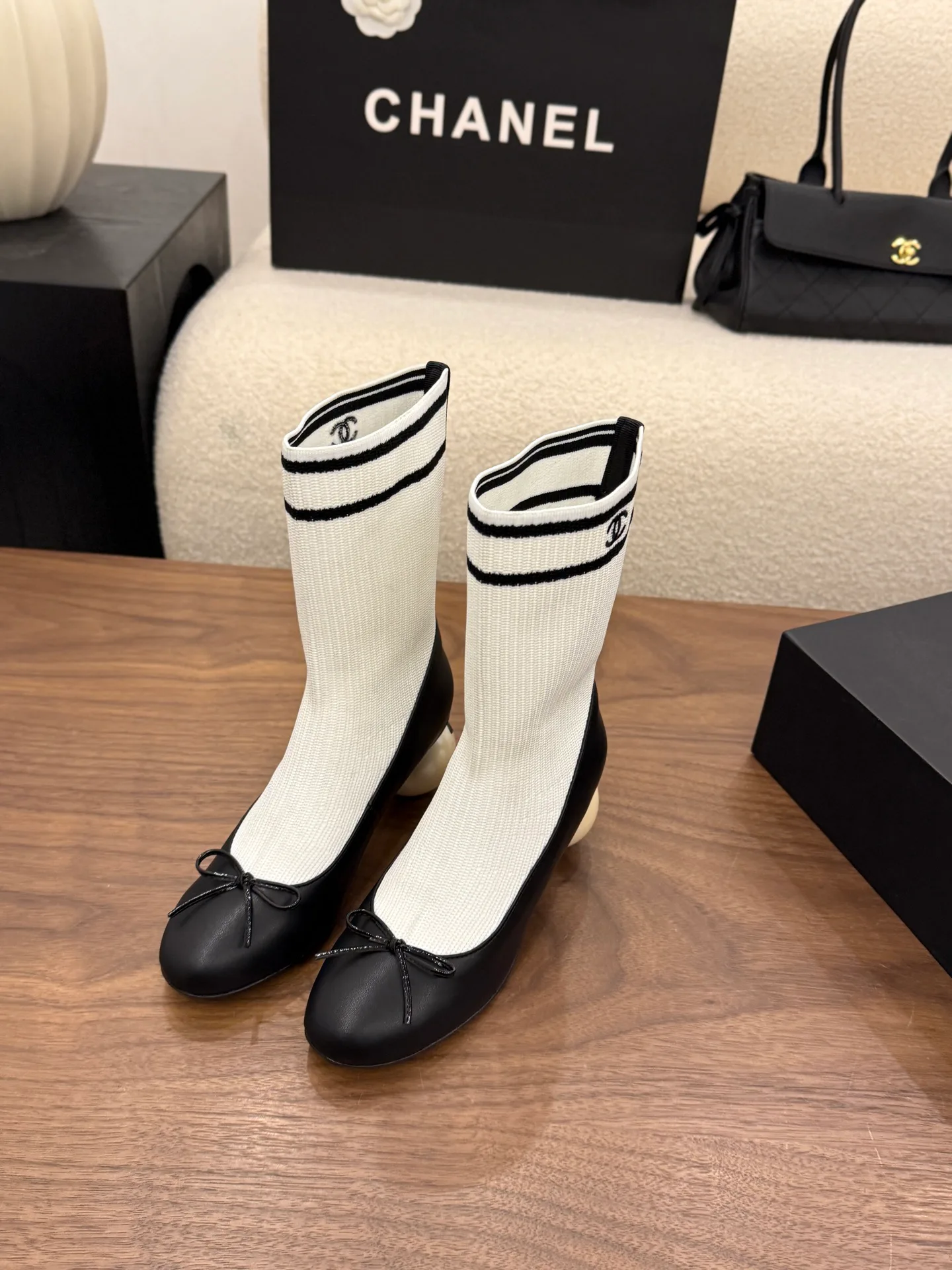 Women's Booties CHANEL 18500968