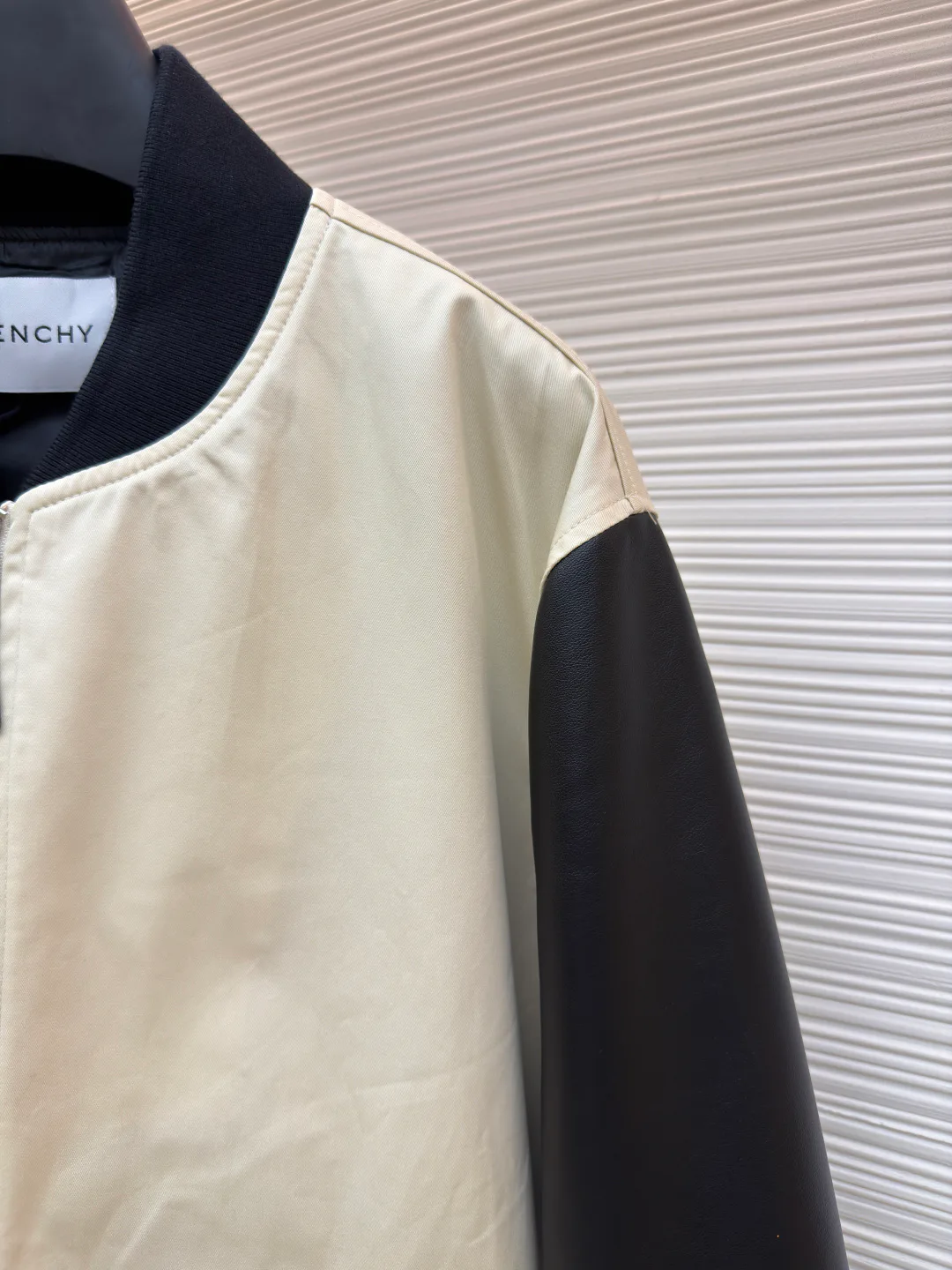 Men's Jackets And Down Jackets GIVENCHY 18154053