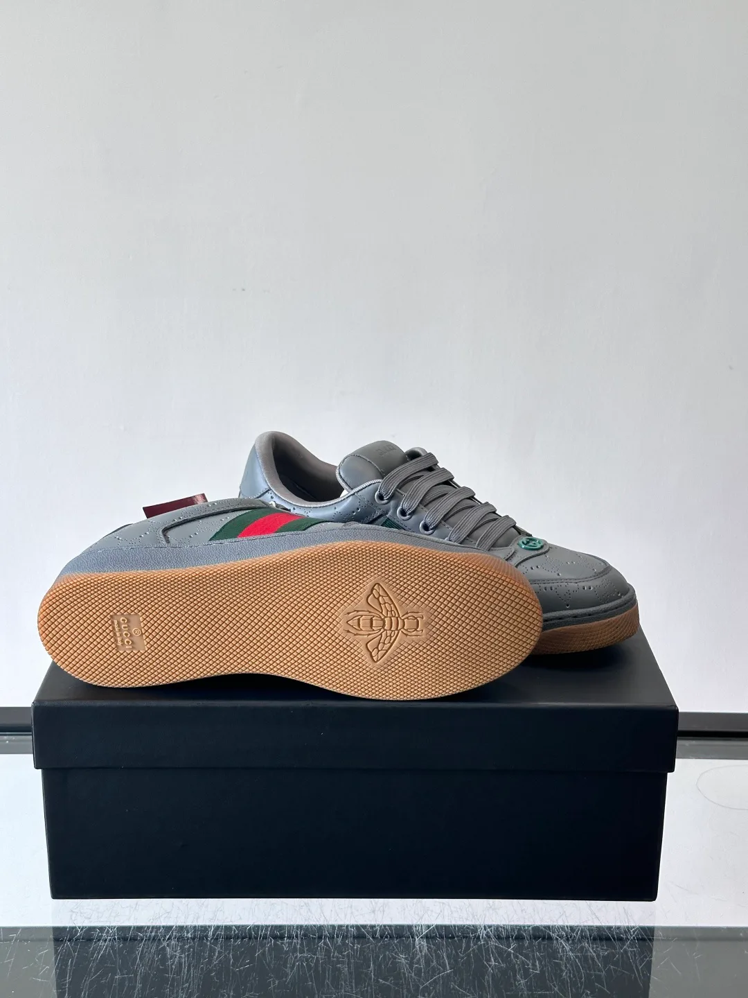 Women's Sneakers GUCCI 18101948
