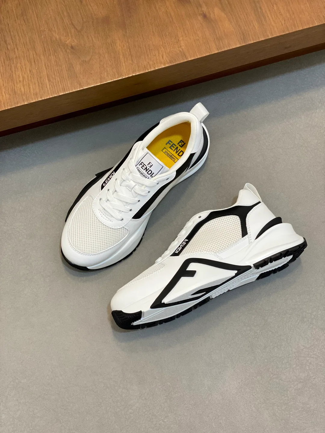 Men's Sneakers FENDI 18079022