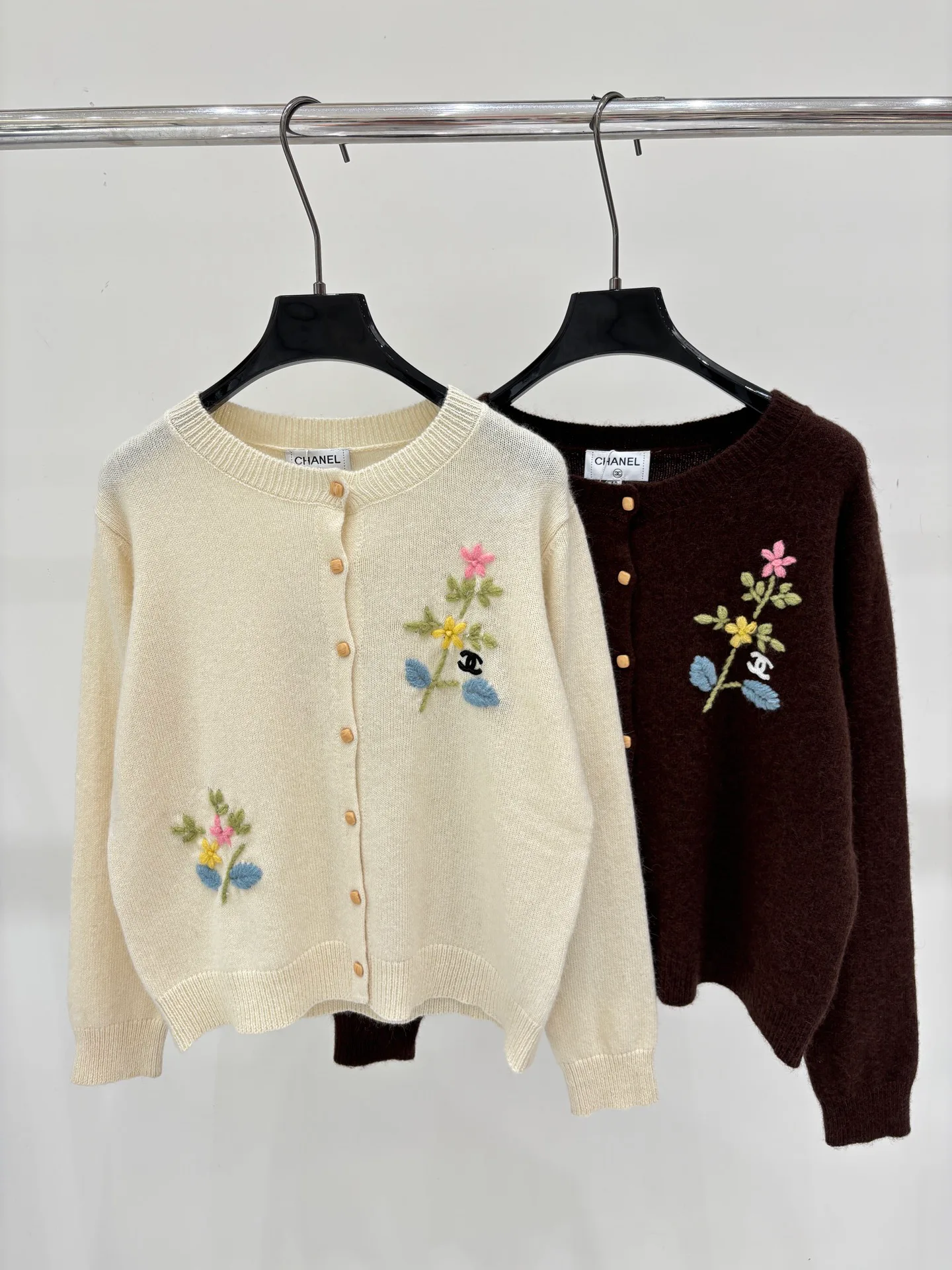 Women's Jumpers And Sweaters CHANEL 18305724