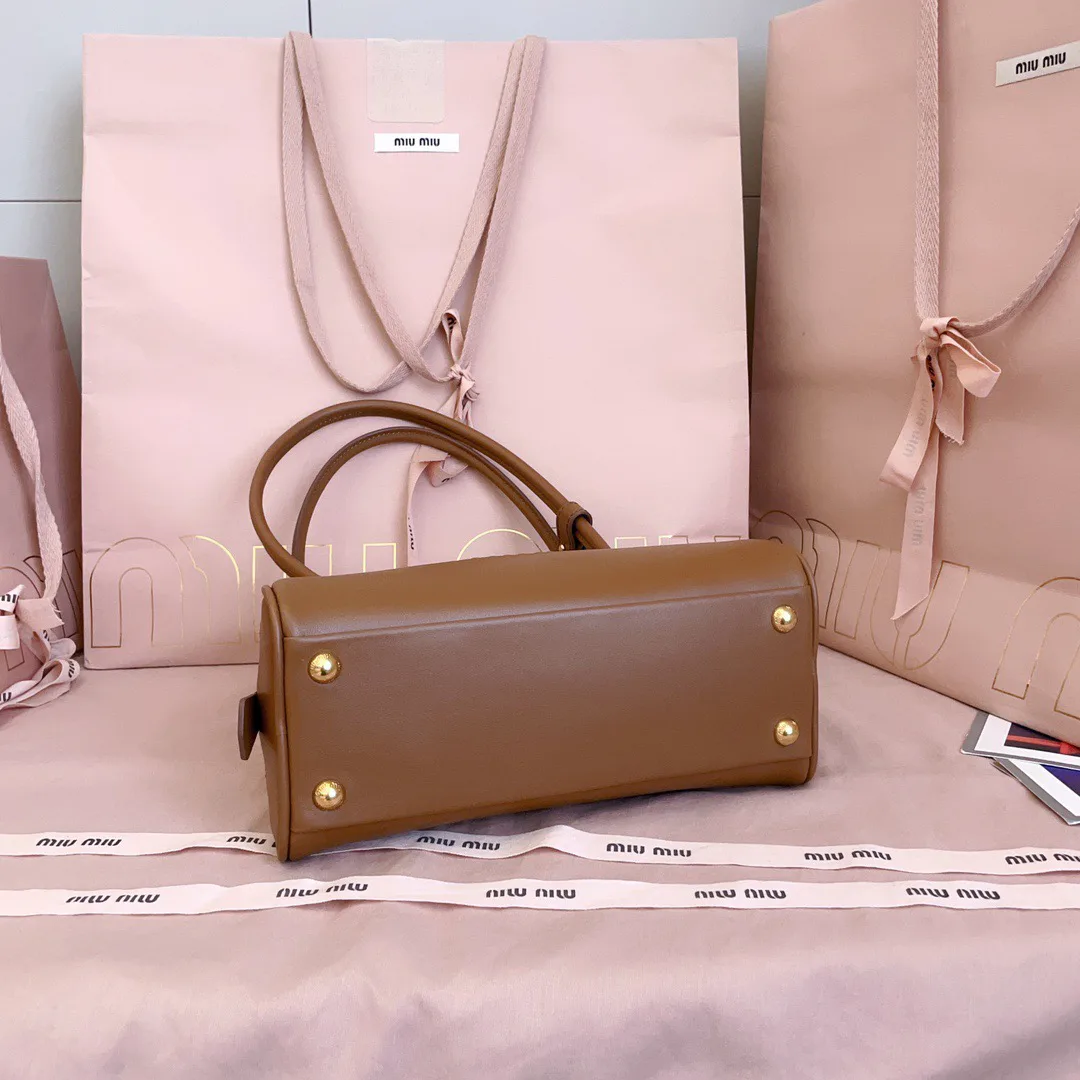 Классические Сумки Женские Miu Miu 18598421