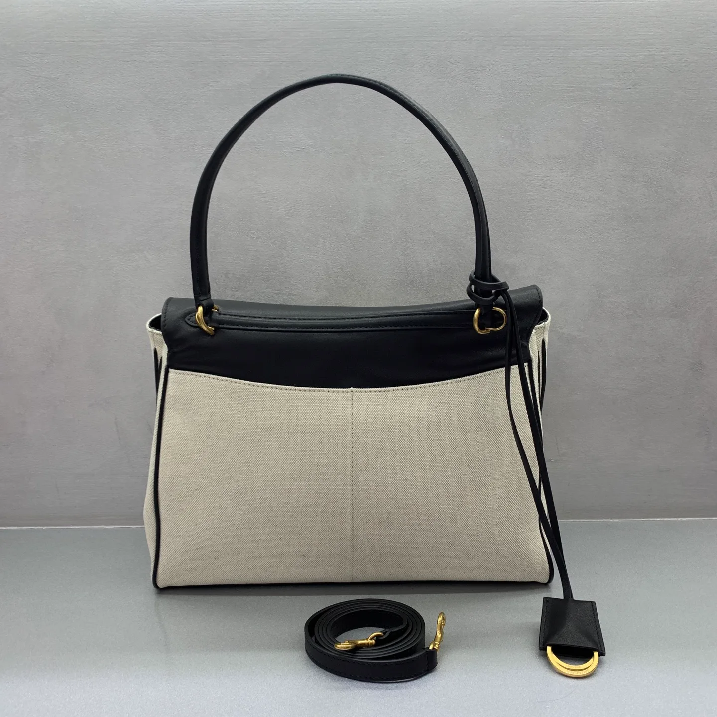Women's Classic Handbags BALENCIAGA 18136004