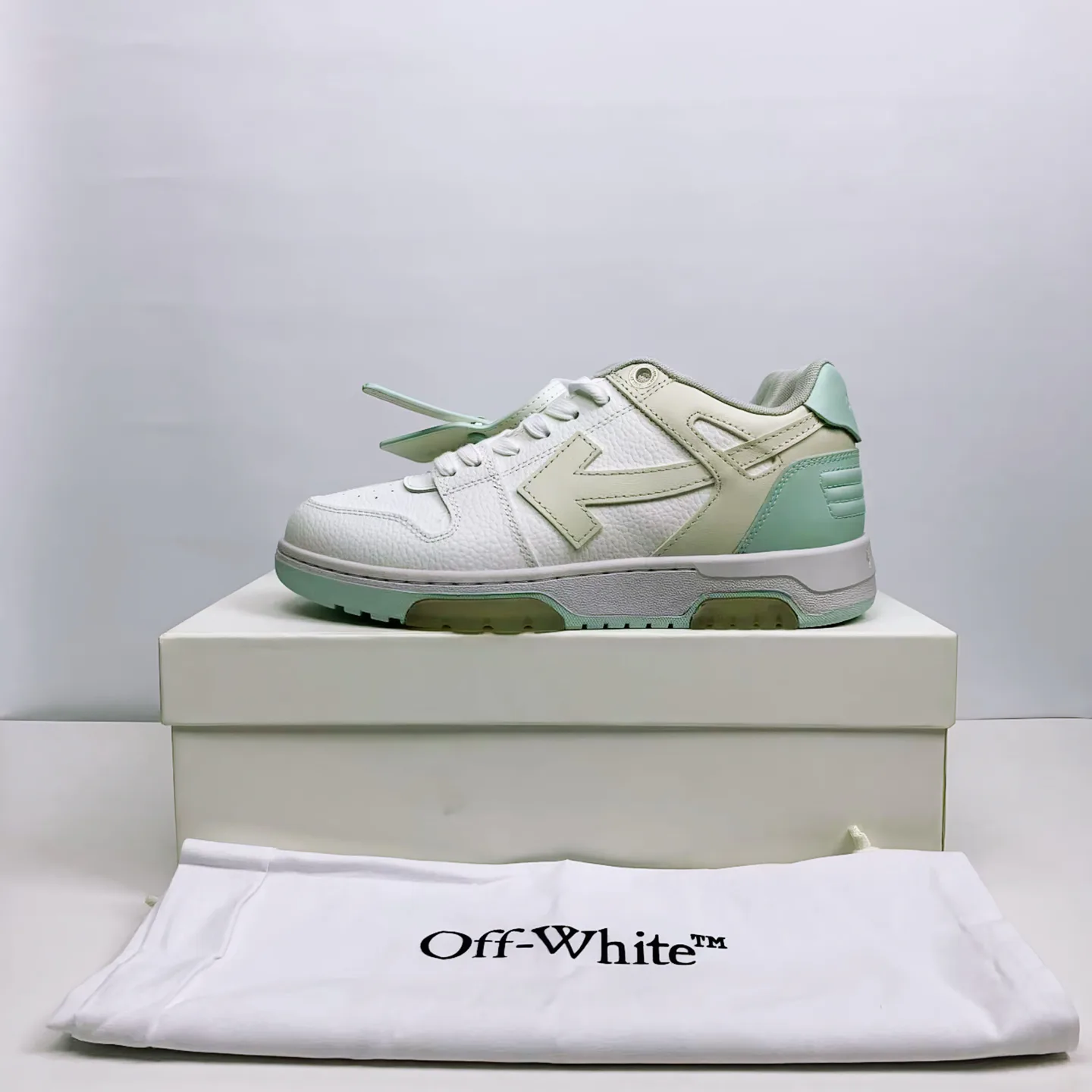 Women's Sneakers OFF-WHITE 17776392