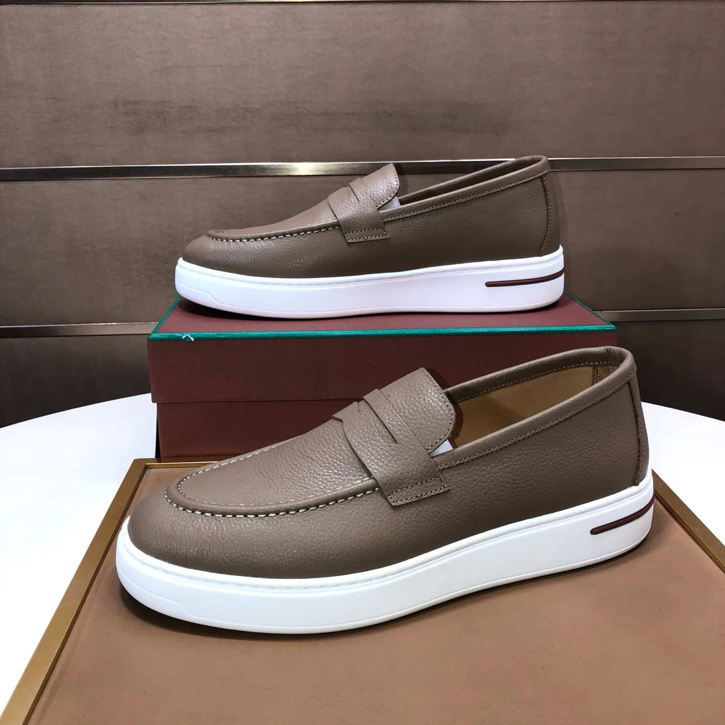 Women's Loafers And Moccasins LORO PIANA 17918052