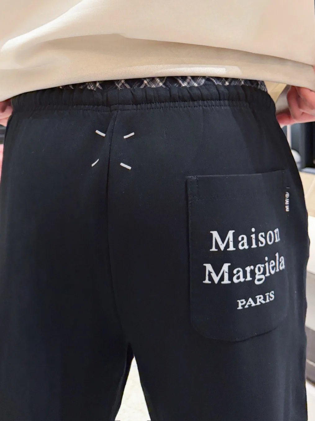 Men's Trousers MAISON MARGIELA 18499719