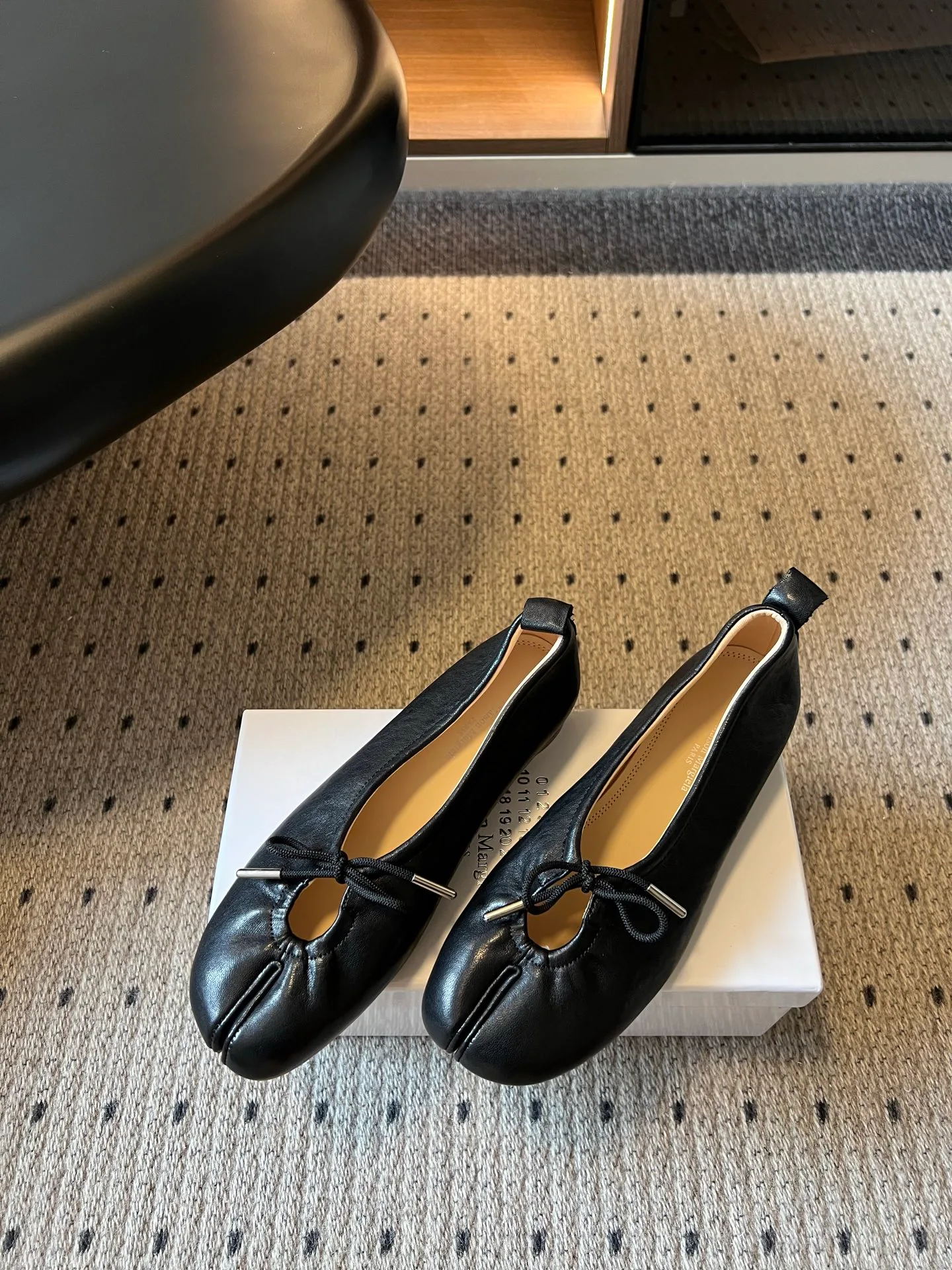 Women's Ballet Flats MAISON MARGIELA 17781121