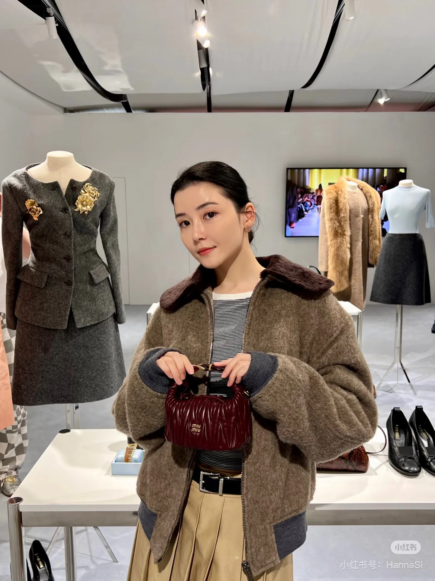 Women's Jackets And Down Jackets MIU MIU 19583000