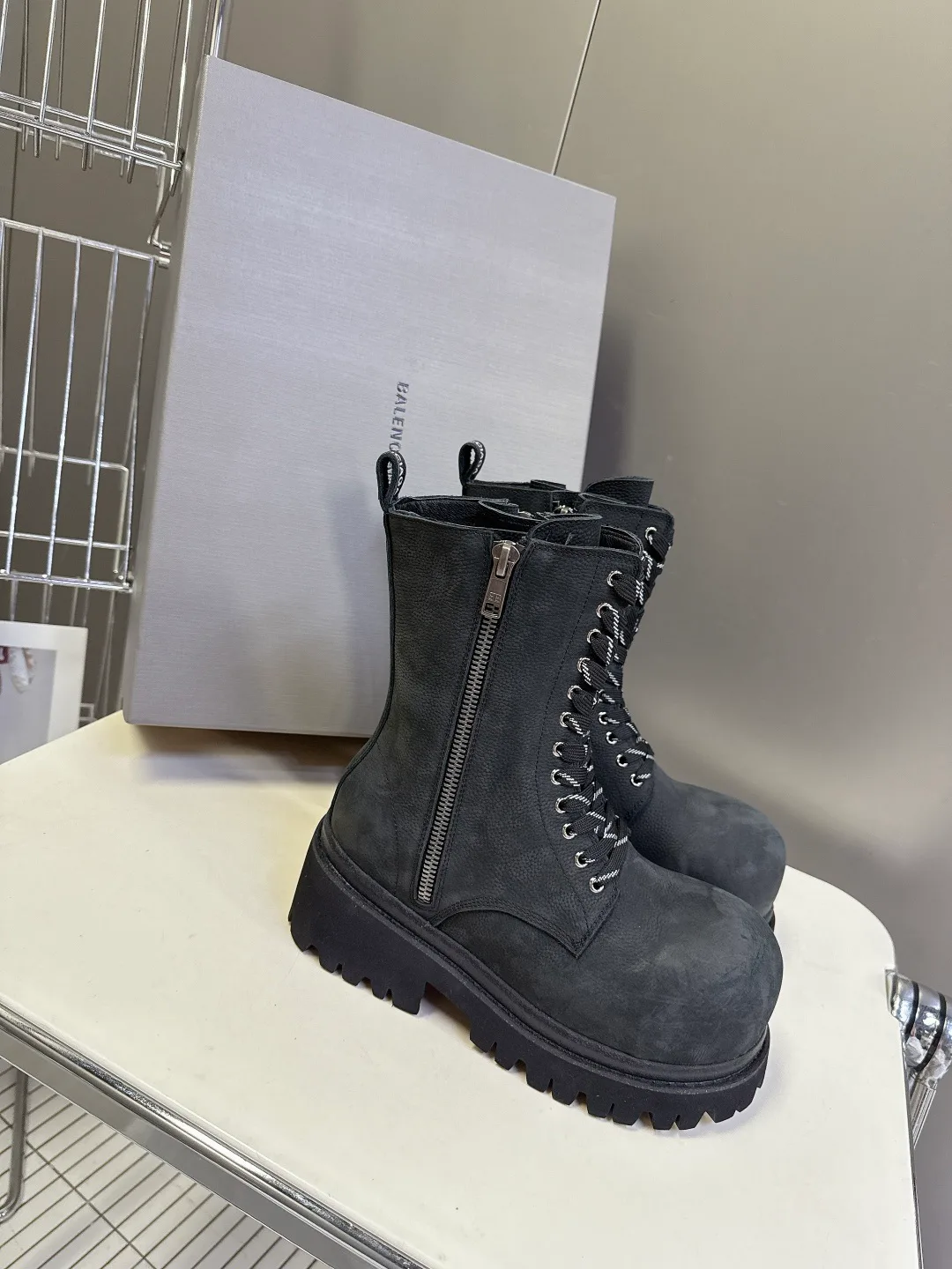 Women's Ankle Boots BALENCIAGA 17449296