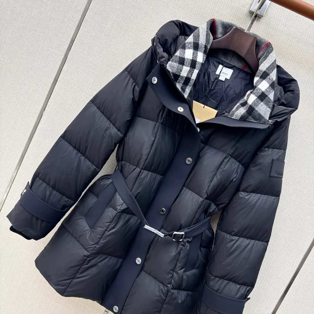 Women's Jackets And Down Jackets BURBERRY 18245901