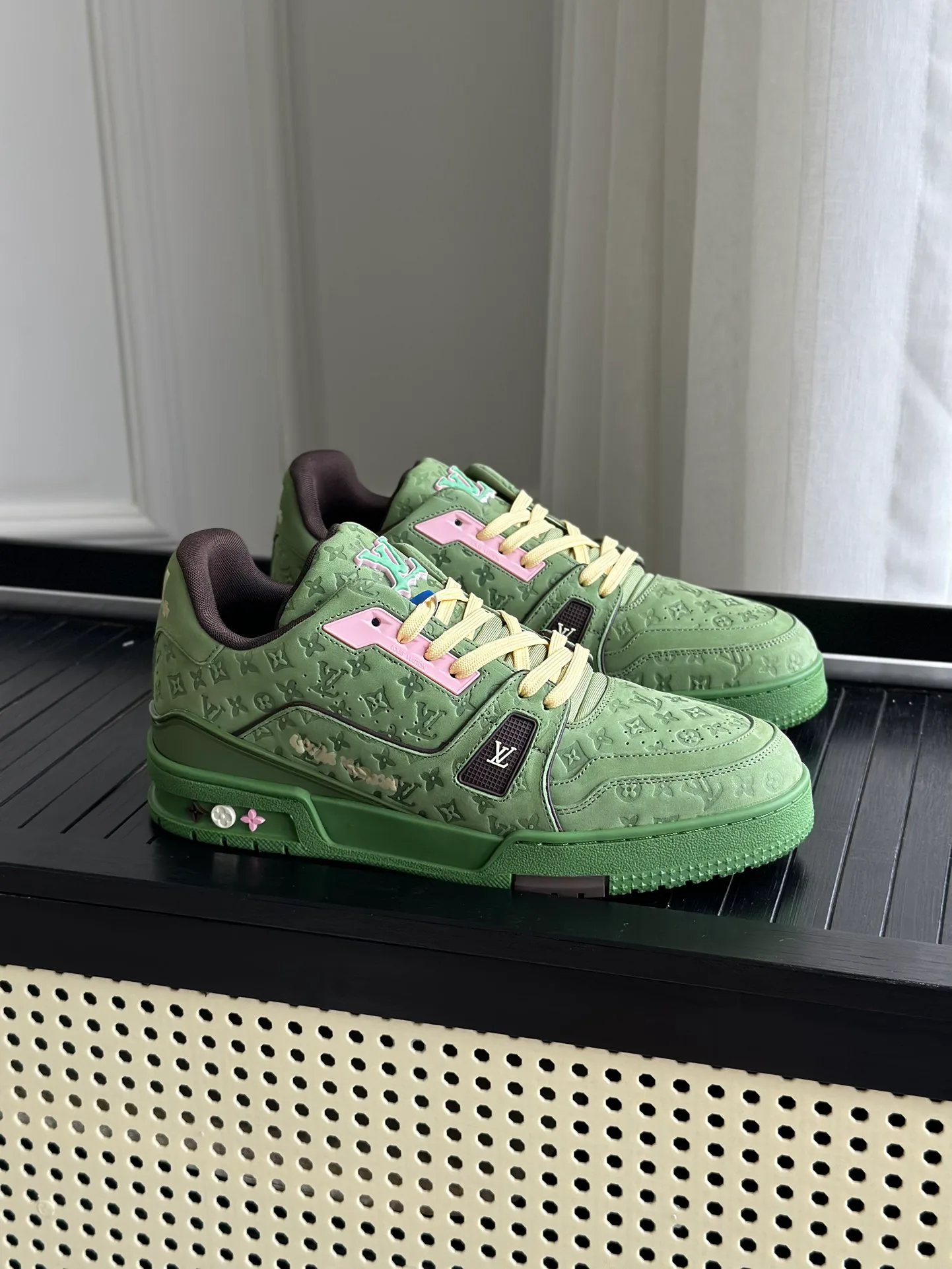 Women's Sneakers LOUIS VUITTON 18014114