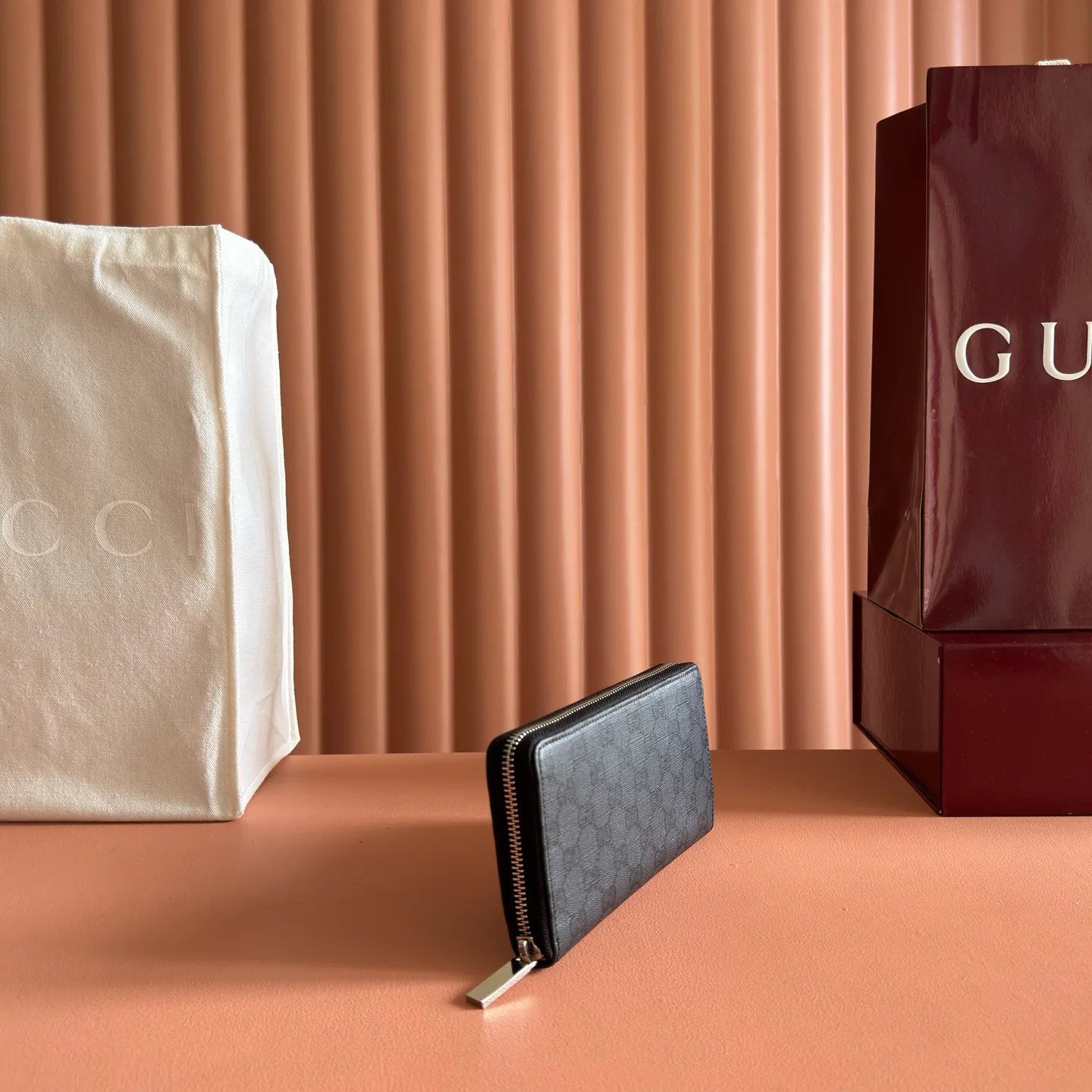 Women's Clutches GUCCI 17947880