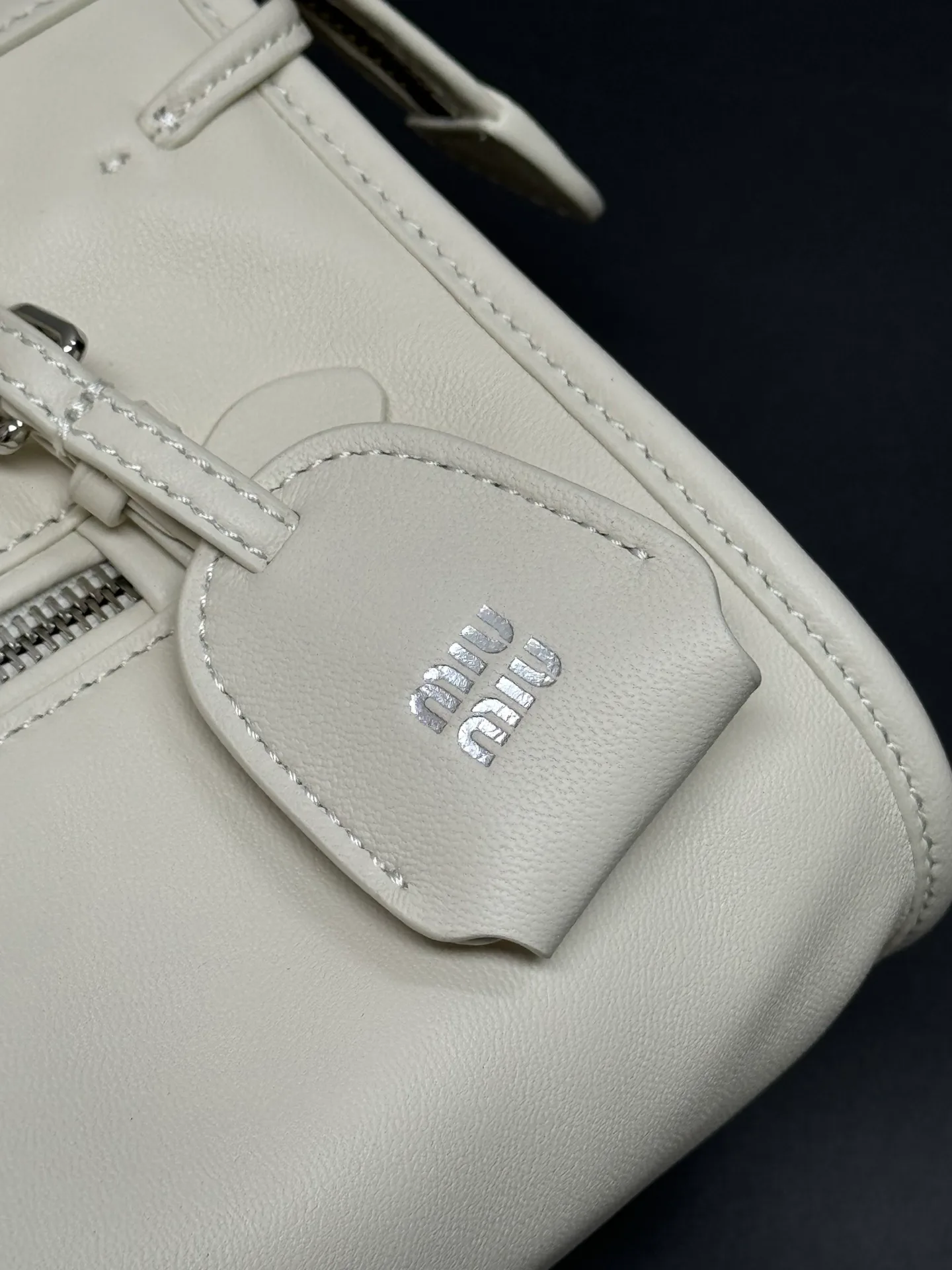 Women's Classic Handbags MIU MIU 18321235
