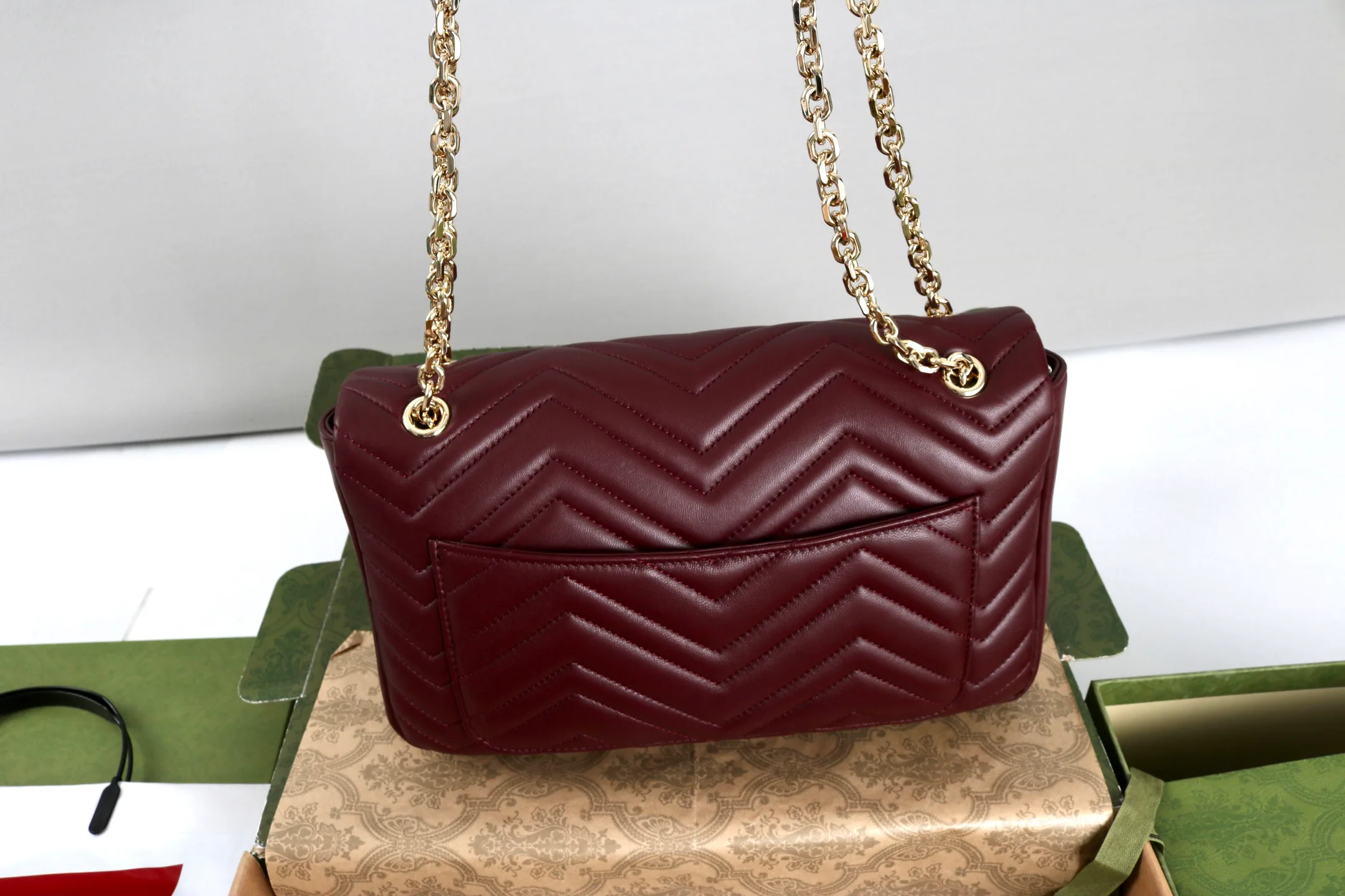 Women's Classic Handbags GUCCI 18223238