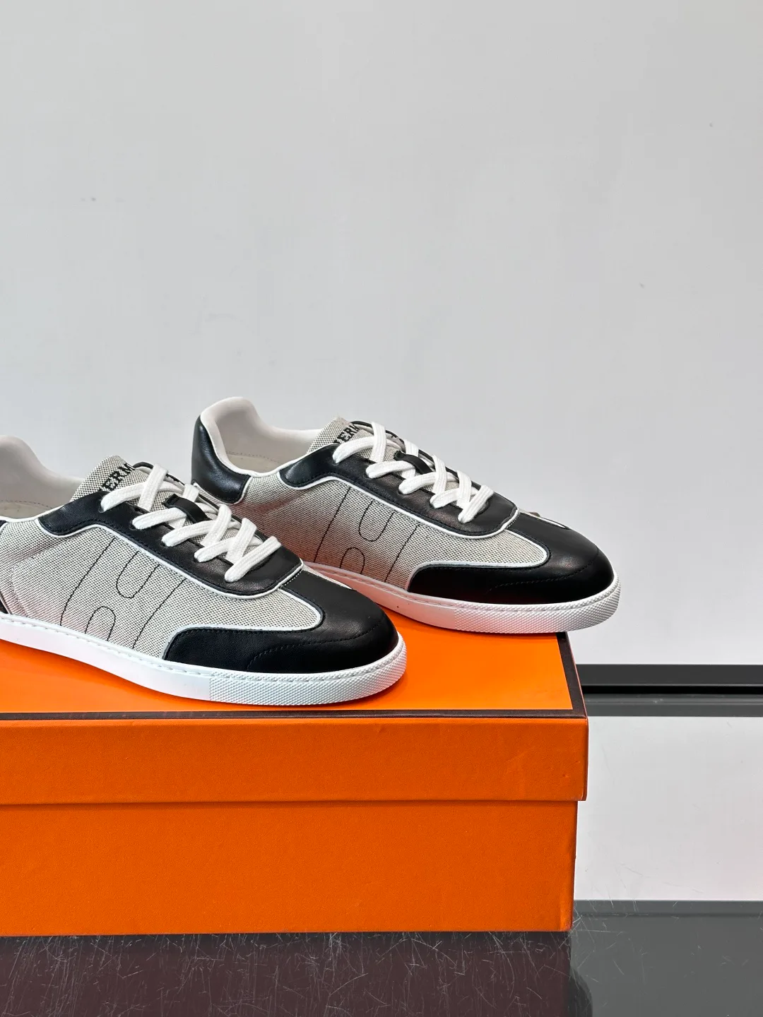 Men's Sneakers HERMES 18102931