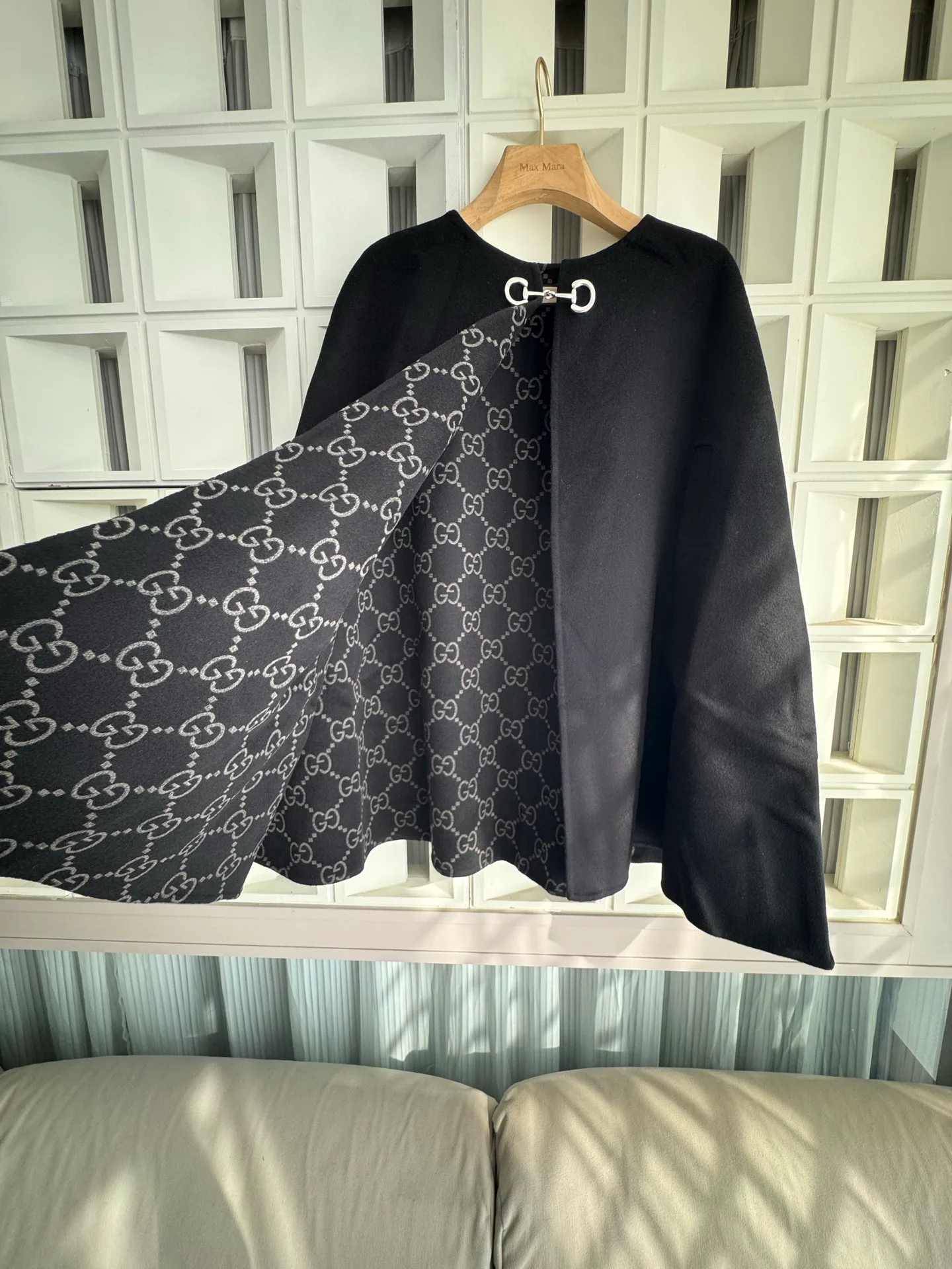 Women's Coats GUCCI 18361603