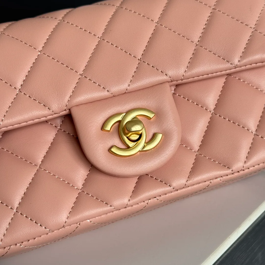 Women's Classic Handbags CHANEL 17827588