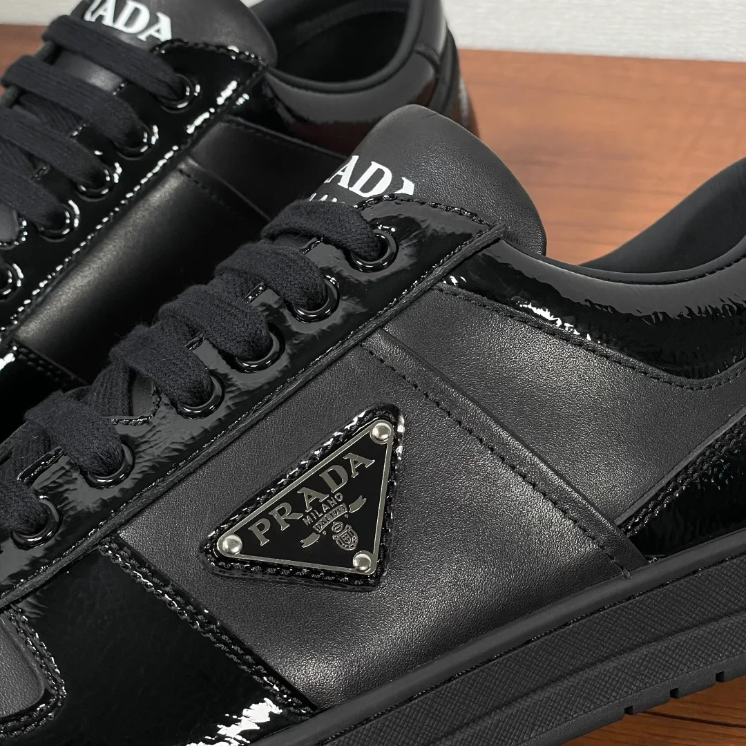 Men's Sneakers PRADA 18197805