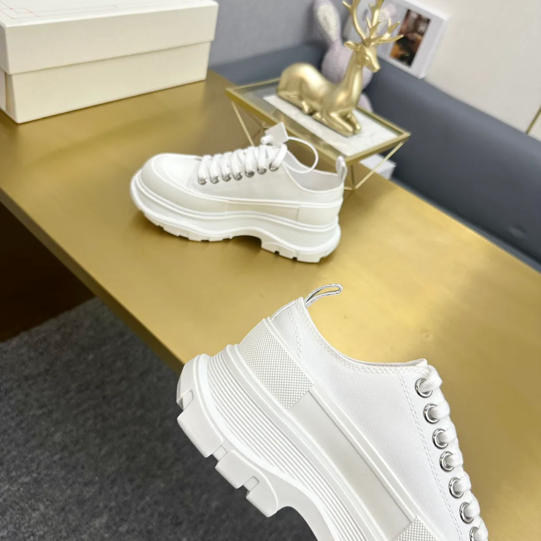 Women's Sneakers ALEXANDER MCQUEEN 18397468