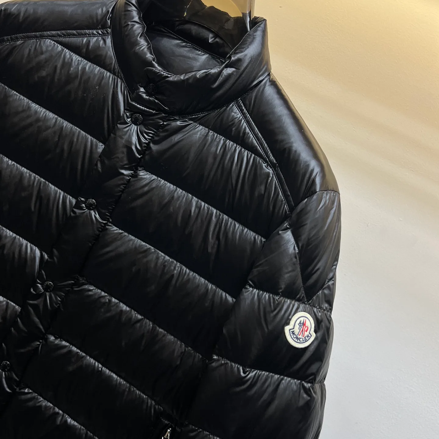 Women's Jackets And Down Jackets MONCLER 18048015