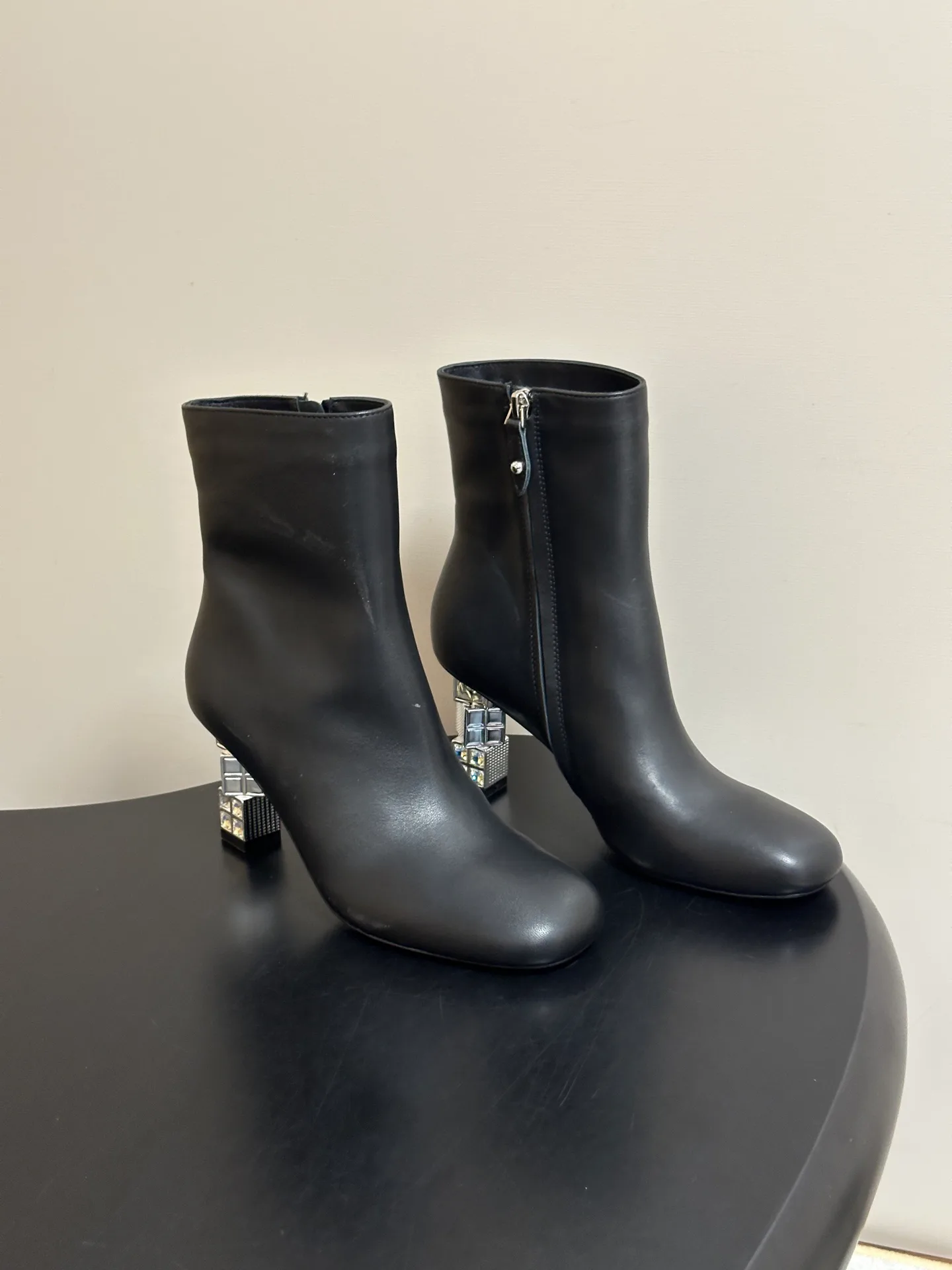 Women's Booties LOUIS VUITTON 18388130