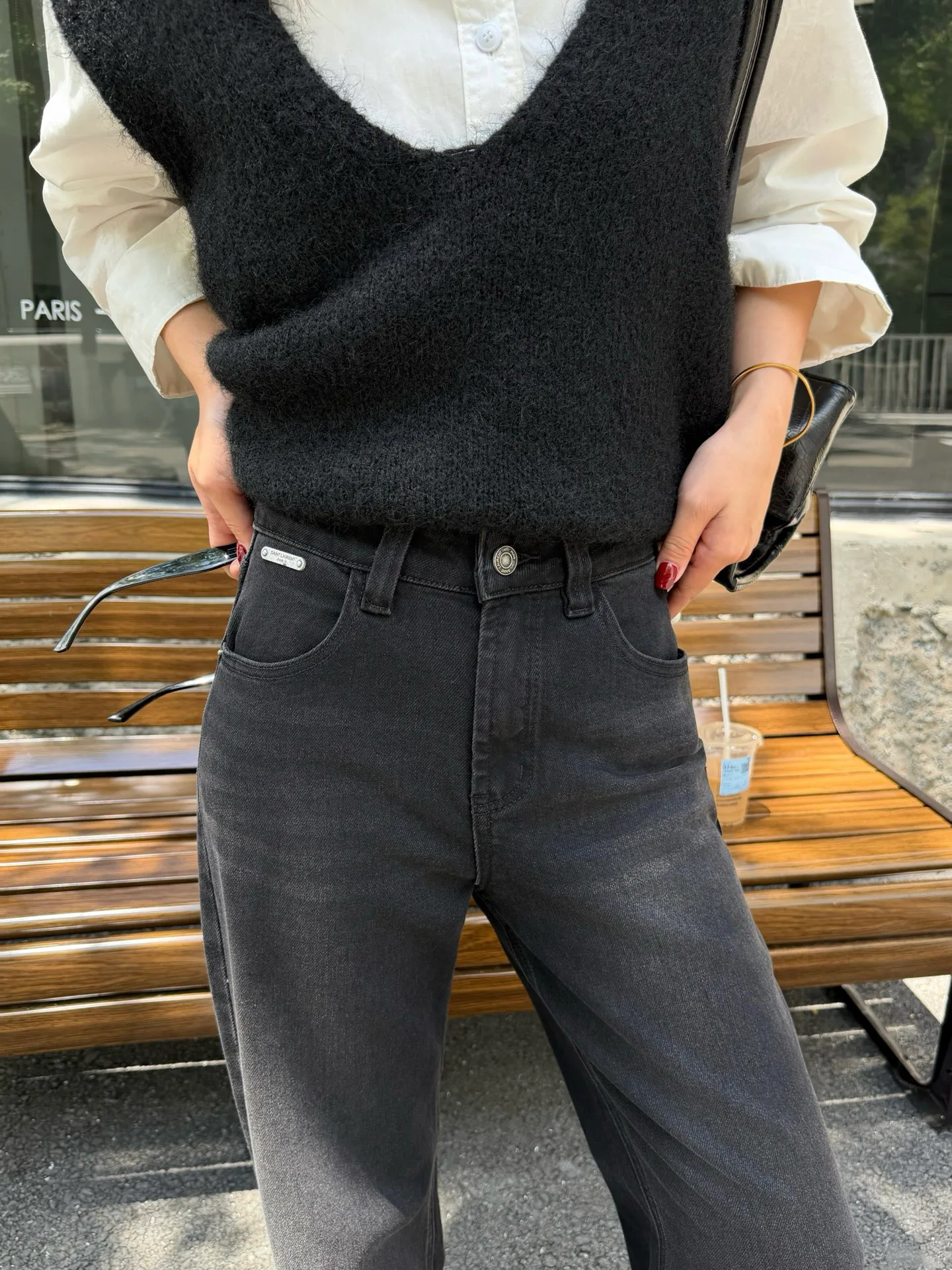 Джинсы Женские Saint Laurent 18653920