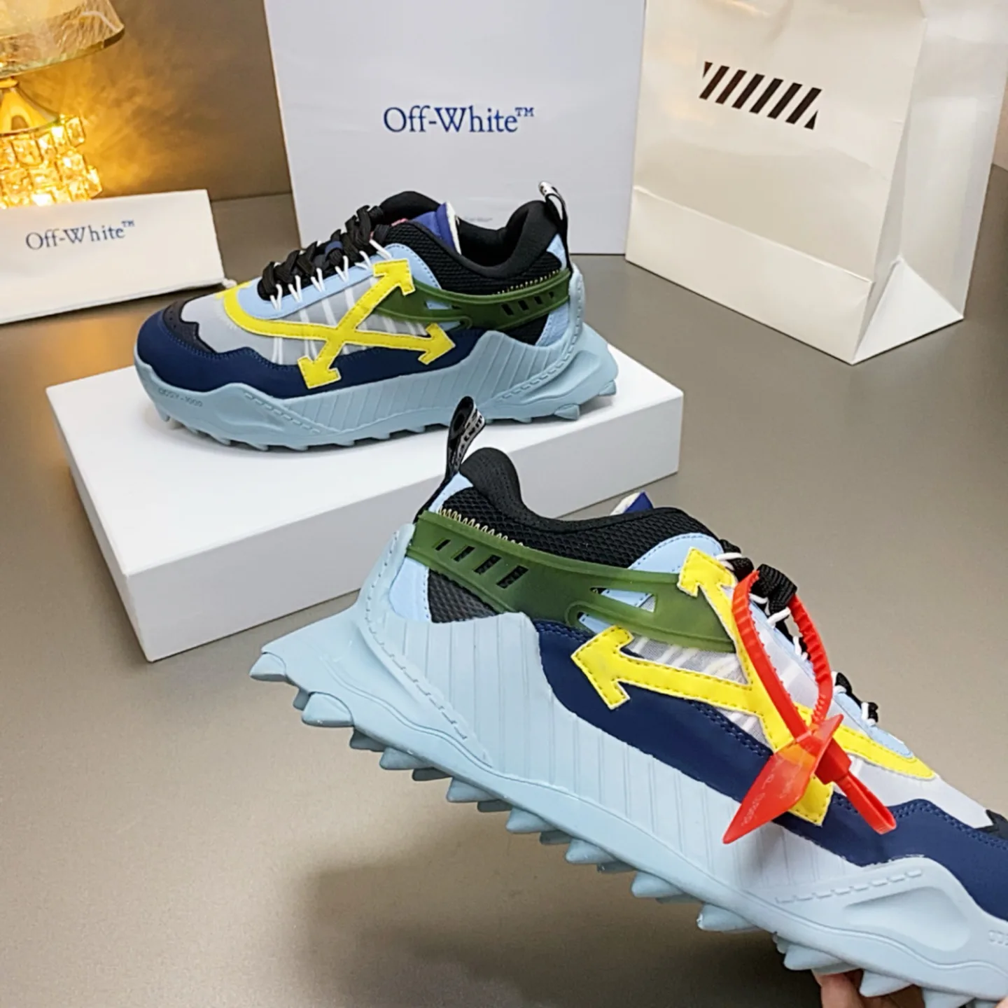 Women's Sneakers OFF-WHITE 17530542