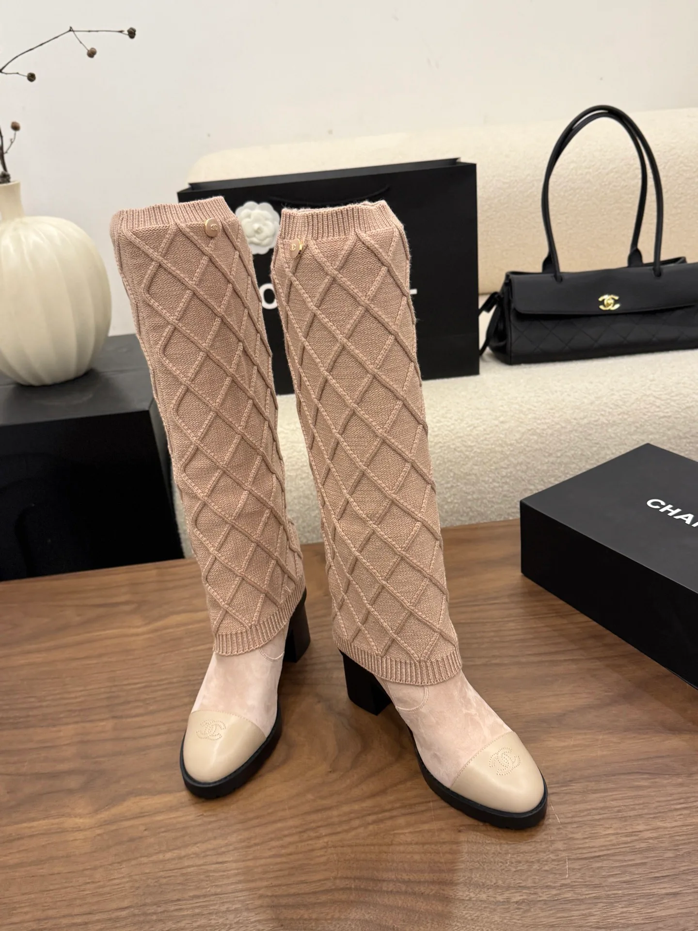 Women's Boots CHANEL 18323407