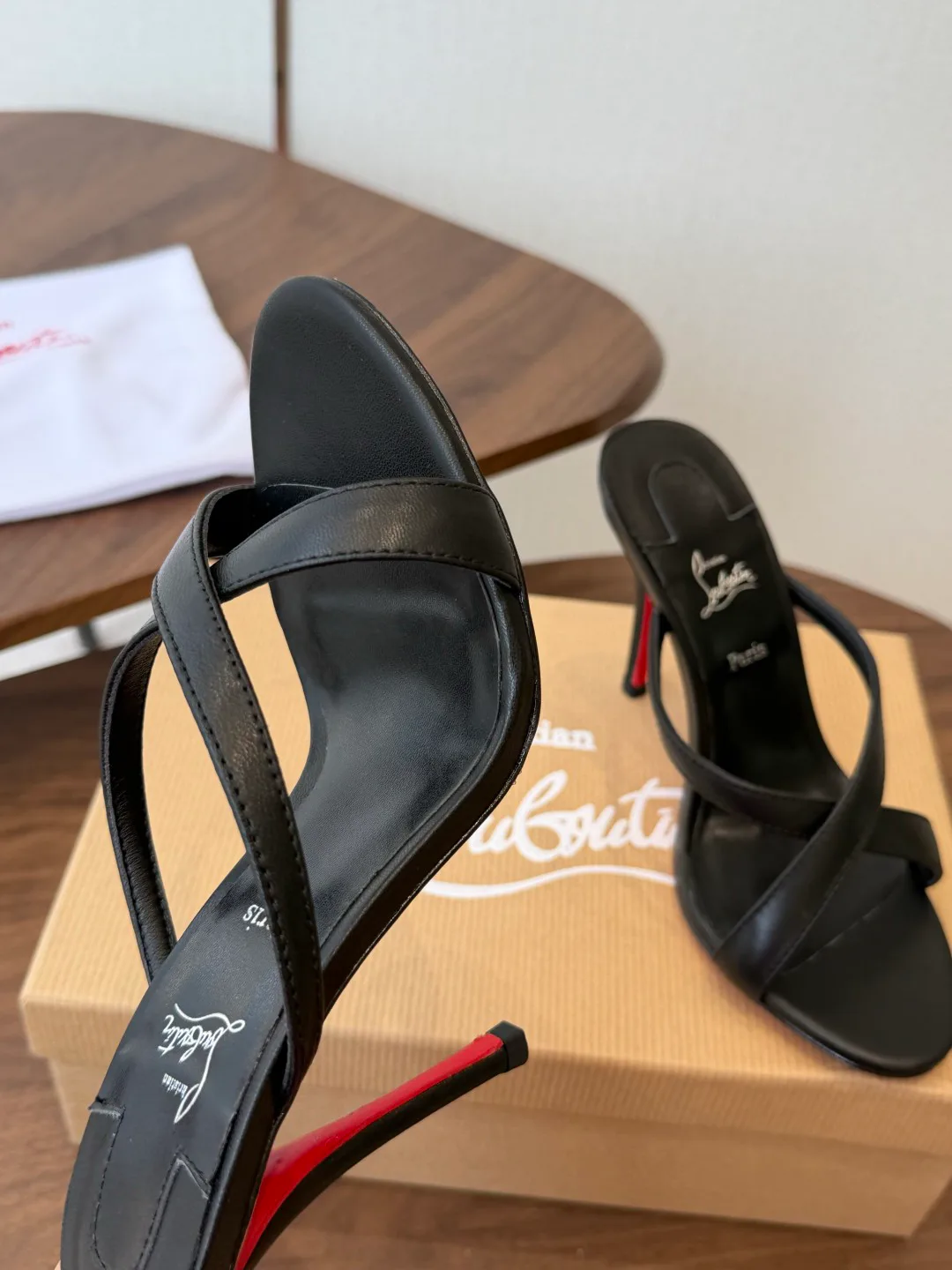 Women's Open-Toe Sandals CHRISTIAN LOUBOUTIN 18183094