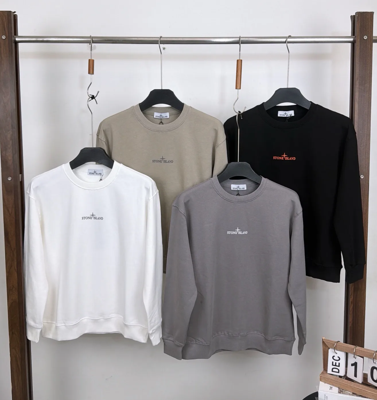 Men's Sweatshirts And Hoodies STONE ISLAND 18002067