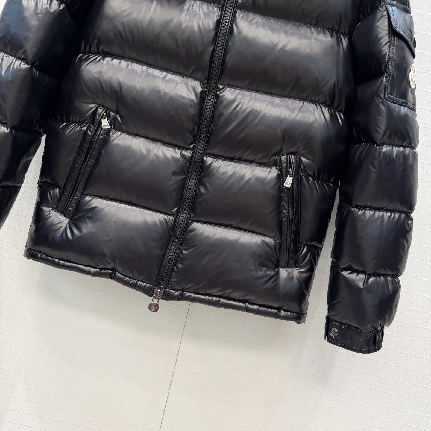 Women's Jackets And Down Jackets MONCLER 18277307