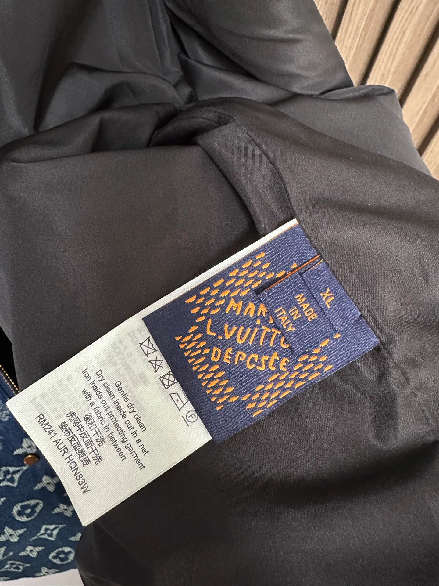 Men's Jackets And Down Jackets LOUIS VUITTON 18109844