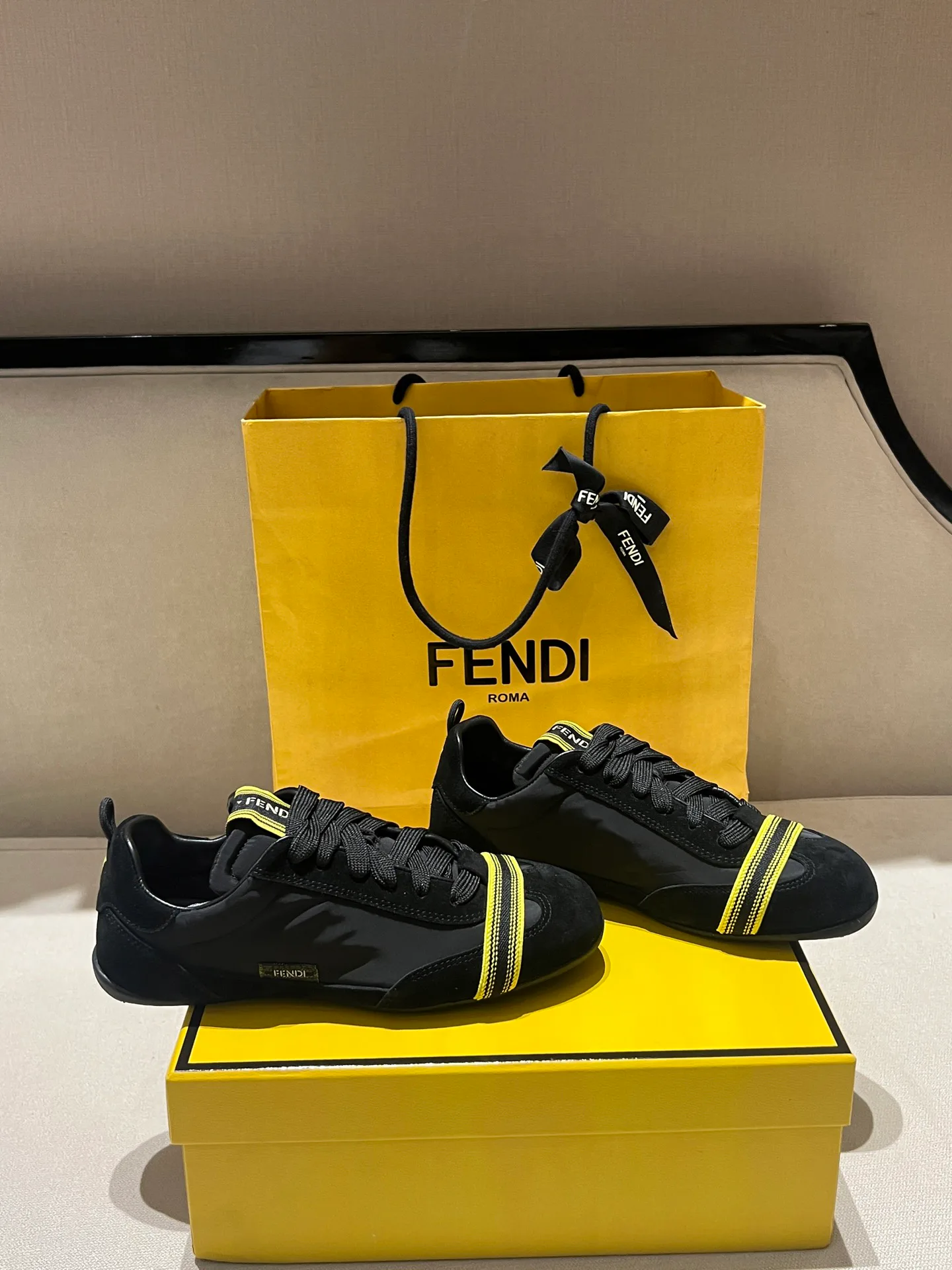 Women's Sneakers FENDI 18278638