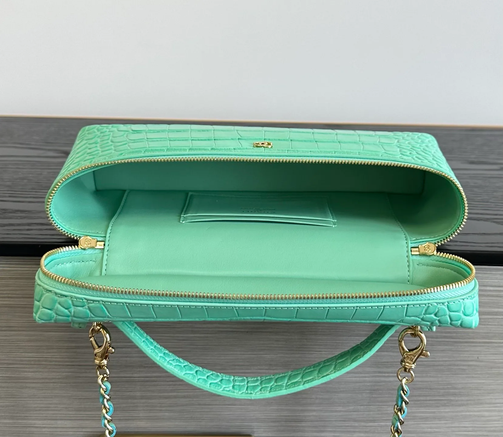 Women's Classic Handbags CHANEL 18338098