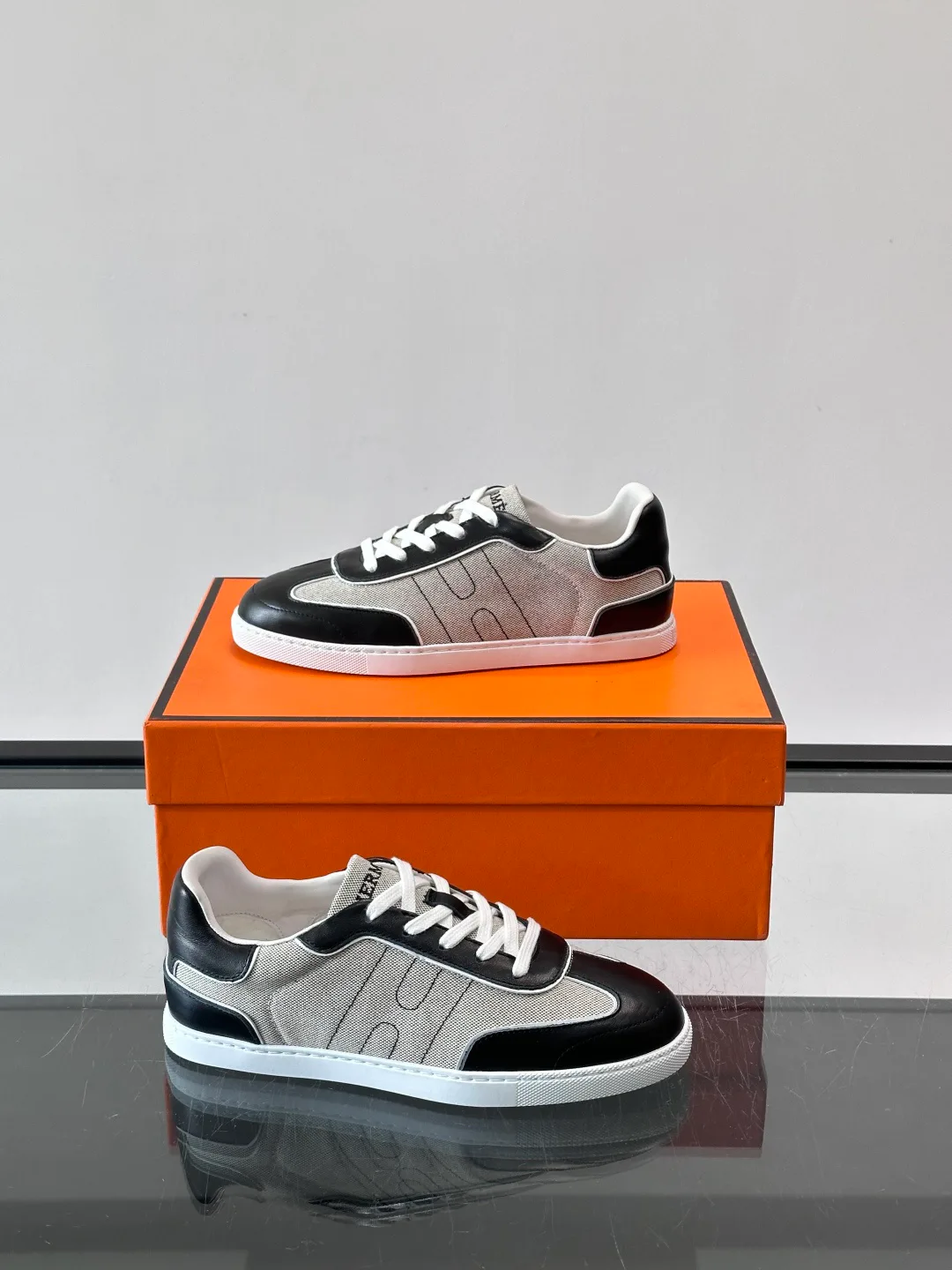 Men's Sneakers HERMES 18102931