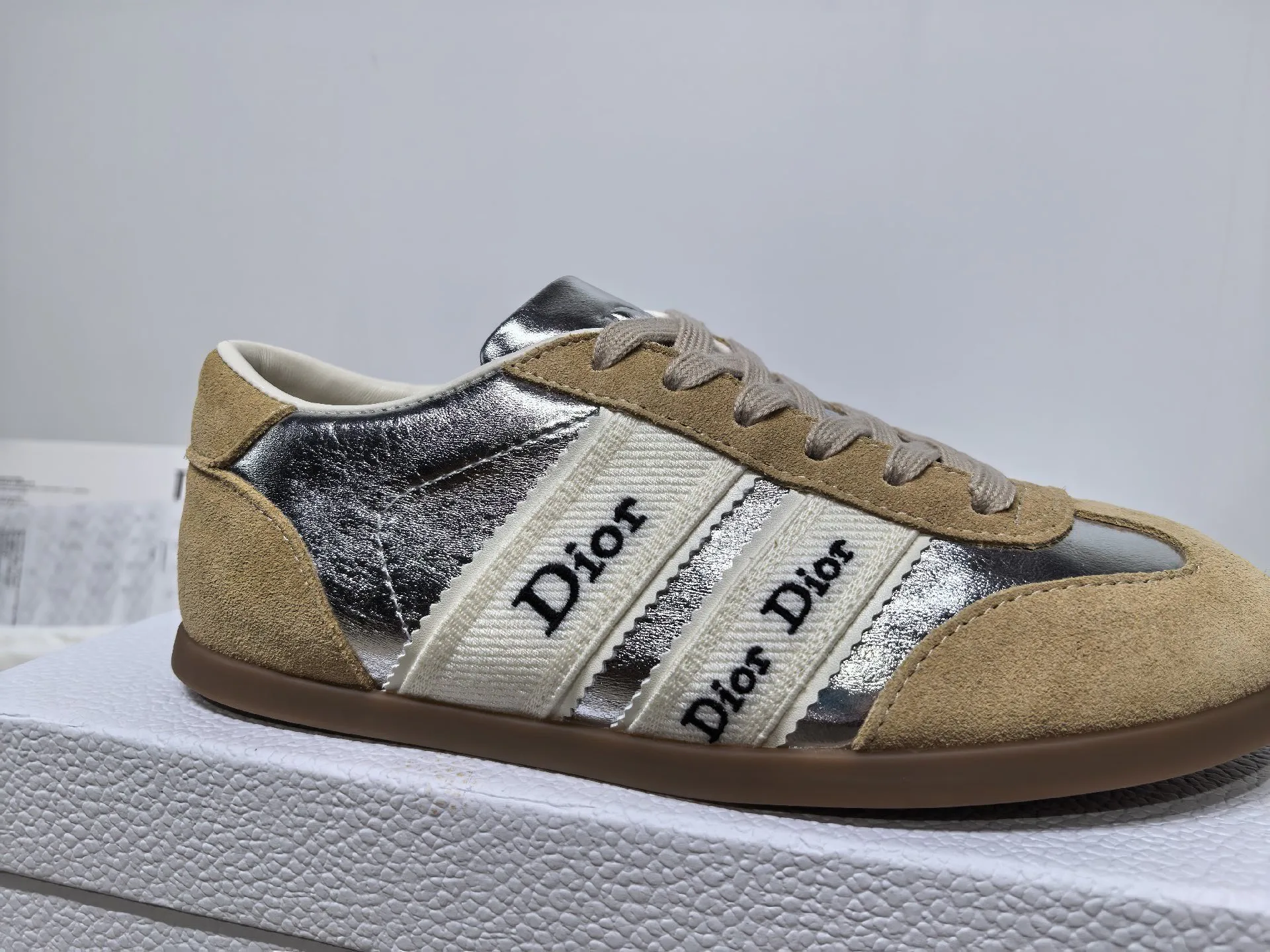 Women's Sneakers CHRISTIAN DIOR 17805346