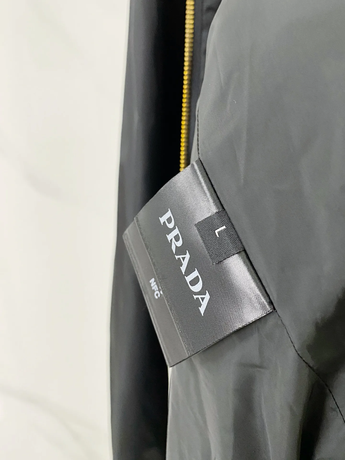 Куртки И Пуховики Мужские Prada 18609320