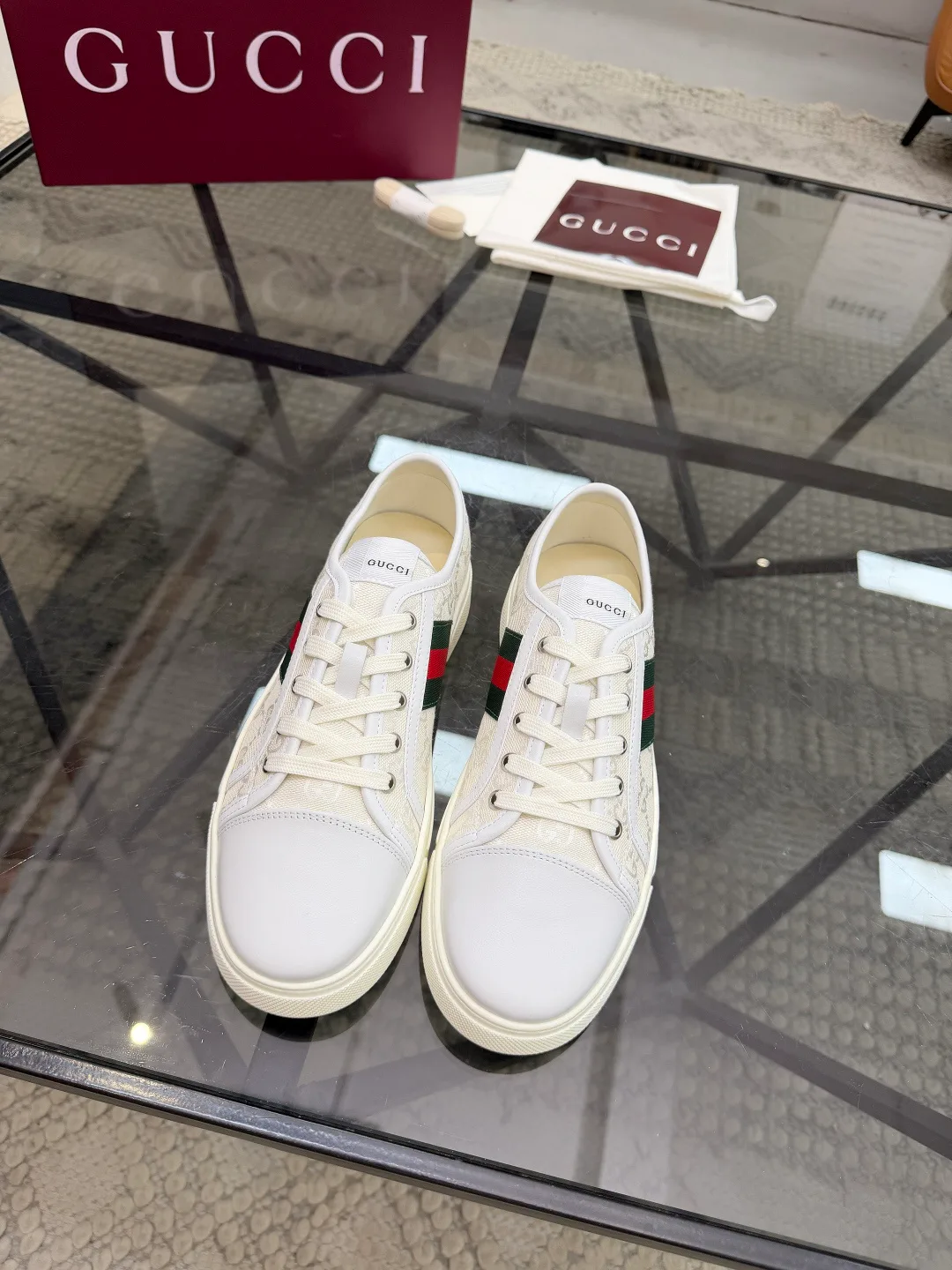 Women's Sneakers GUCCI 18346397