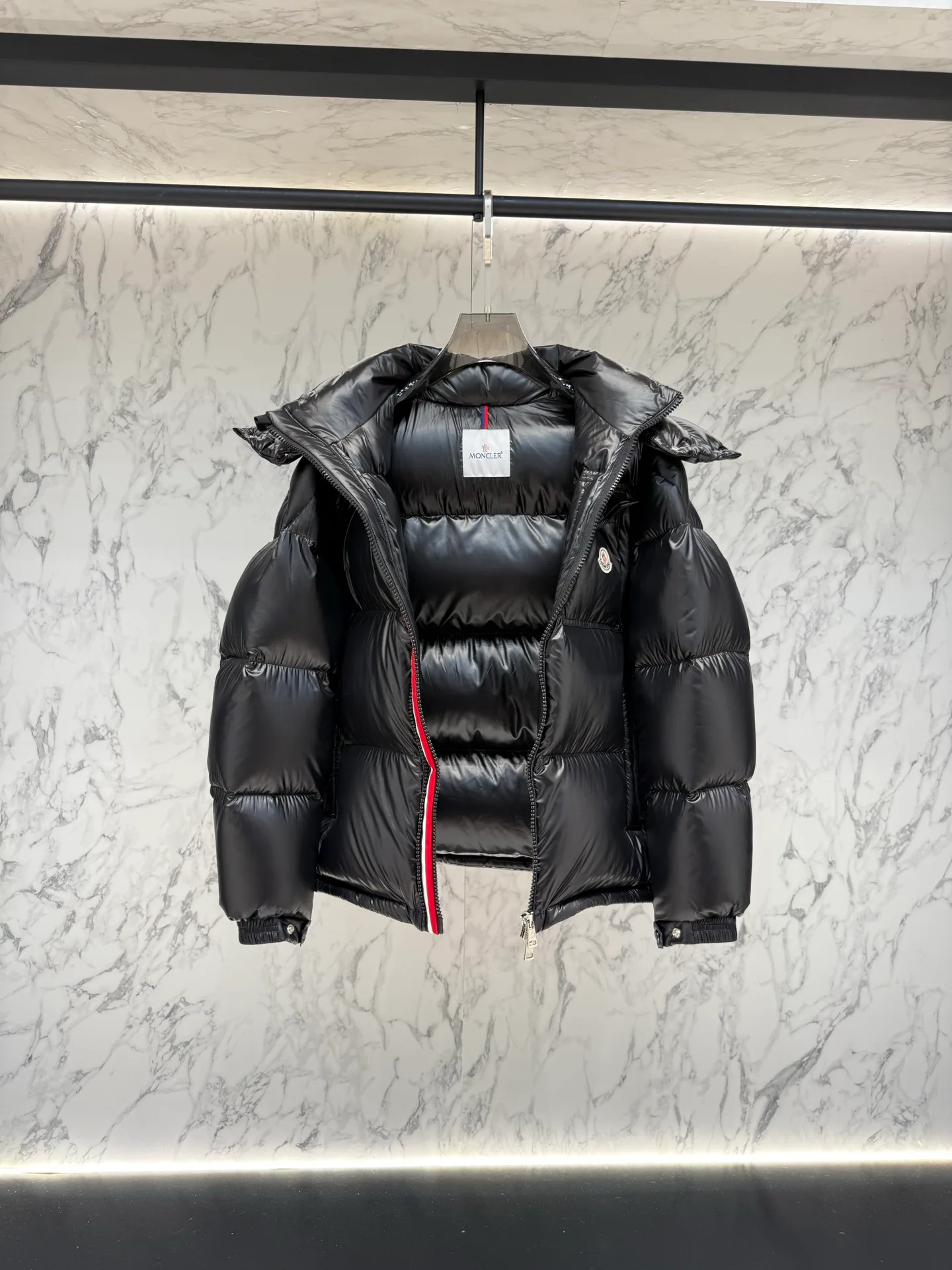 Men's Jackets And Down Jackets MONCLER 17974314