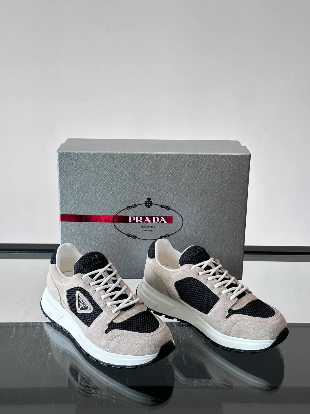 Women's Sneakers PRADA 18102647