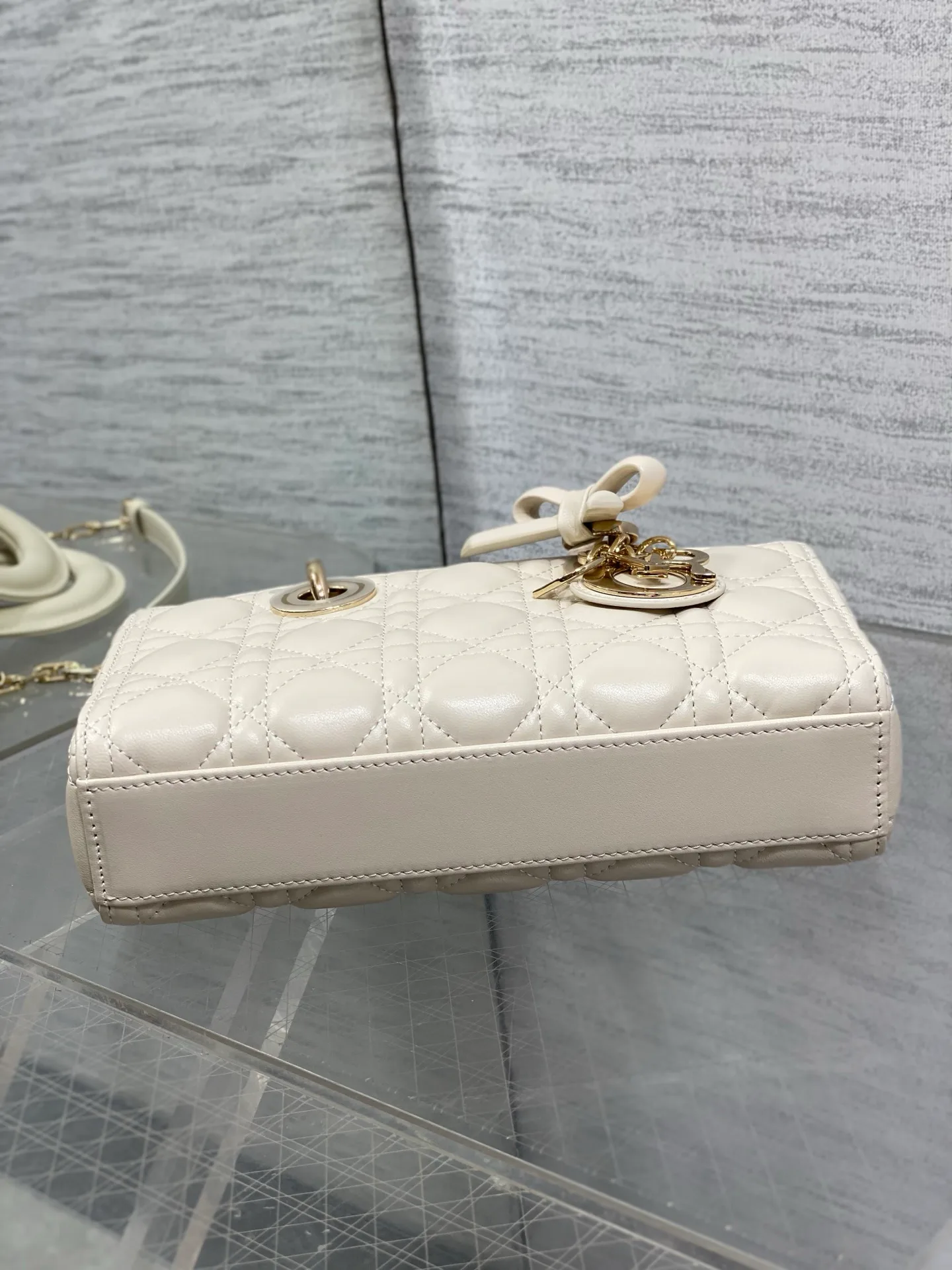 Women's Classic Handbags CHRISTIAN DIOR 18070565