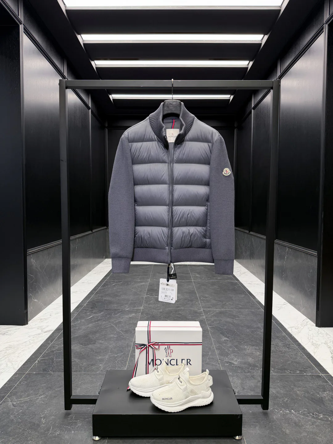 Men's Jackets And Down Jackets MONCLER 18416841